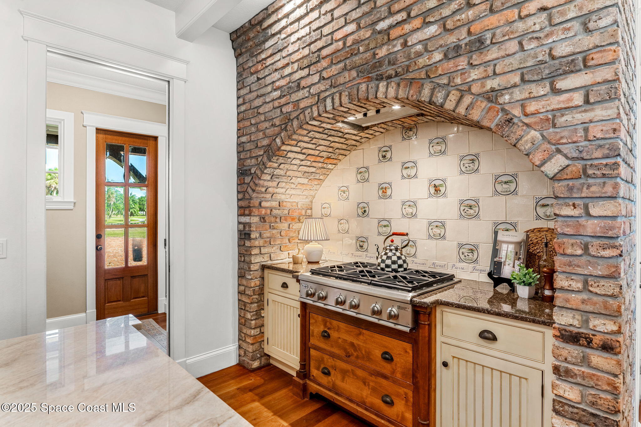 7021 S Tropical Trail