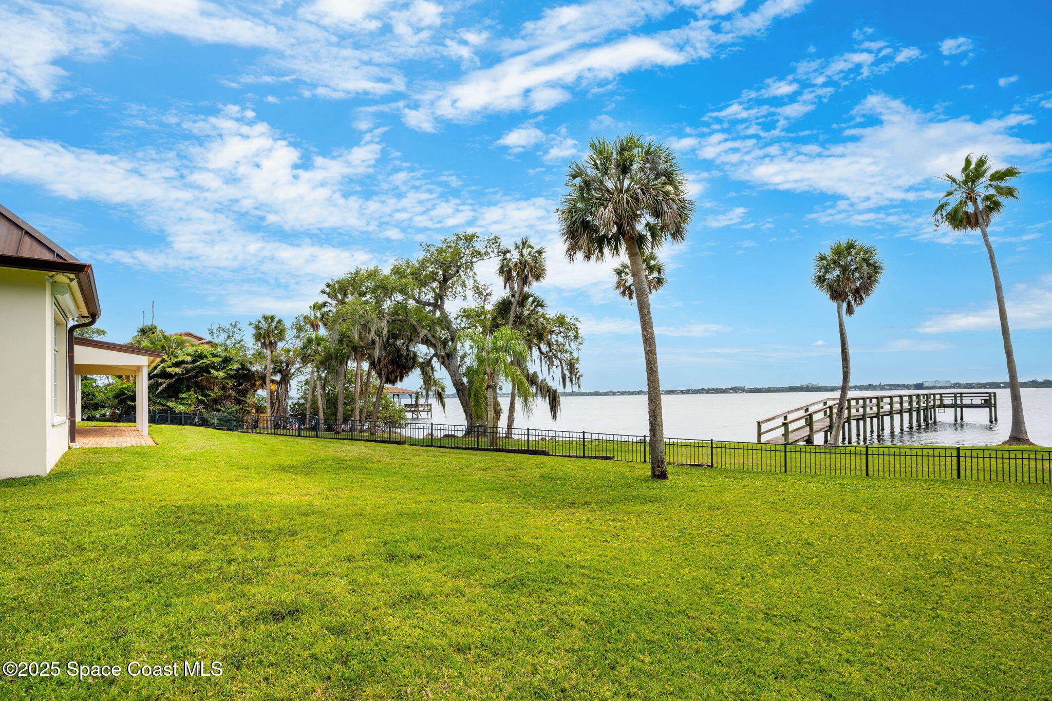 7021 S Tropical Trail