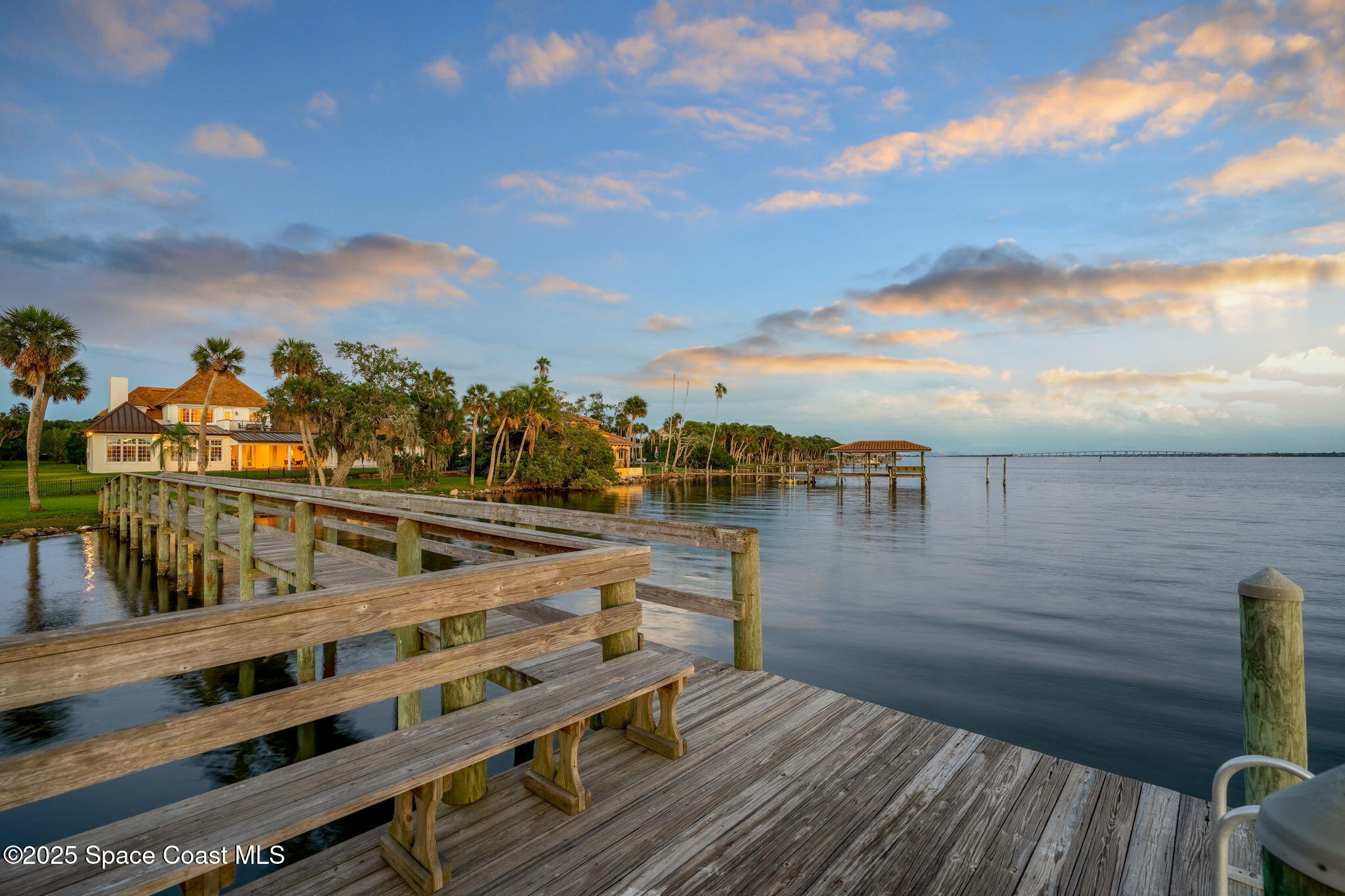 7021 S Tropical Trail