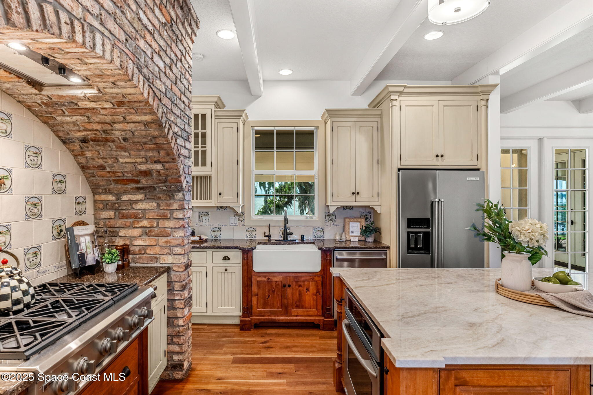 7021 S Tropical Trail