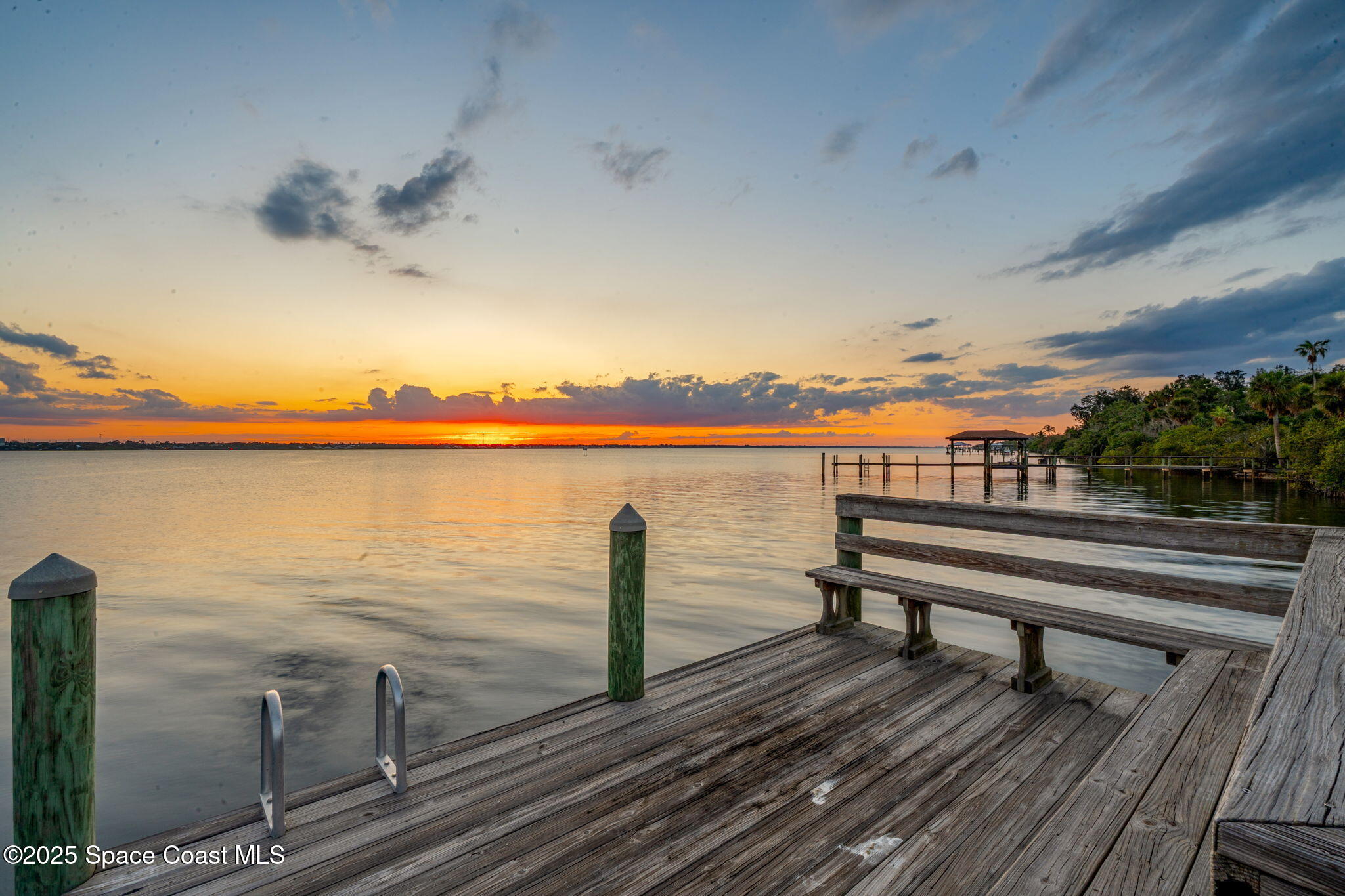 7021 S Tropical Trail