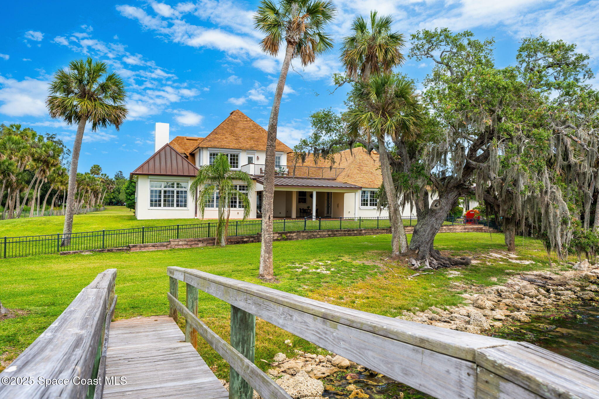 7021 S Tropical Trail