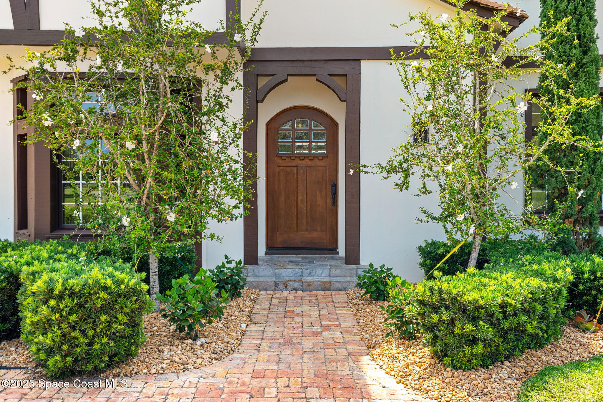 7021 S Tropical Trail