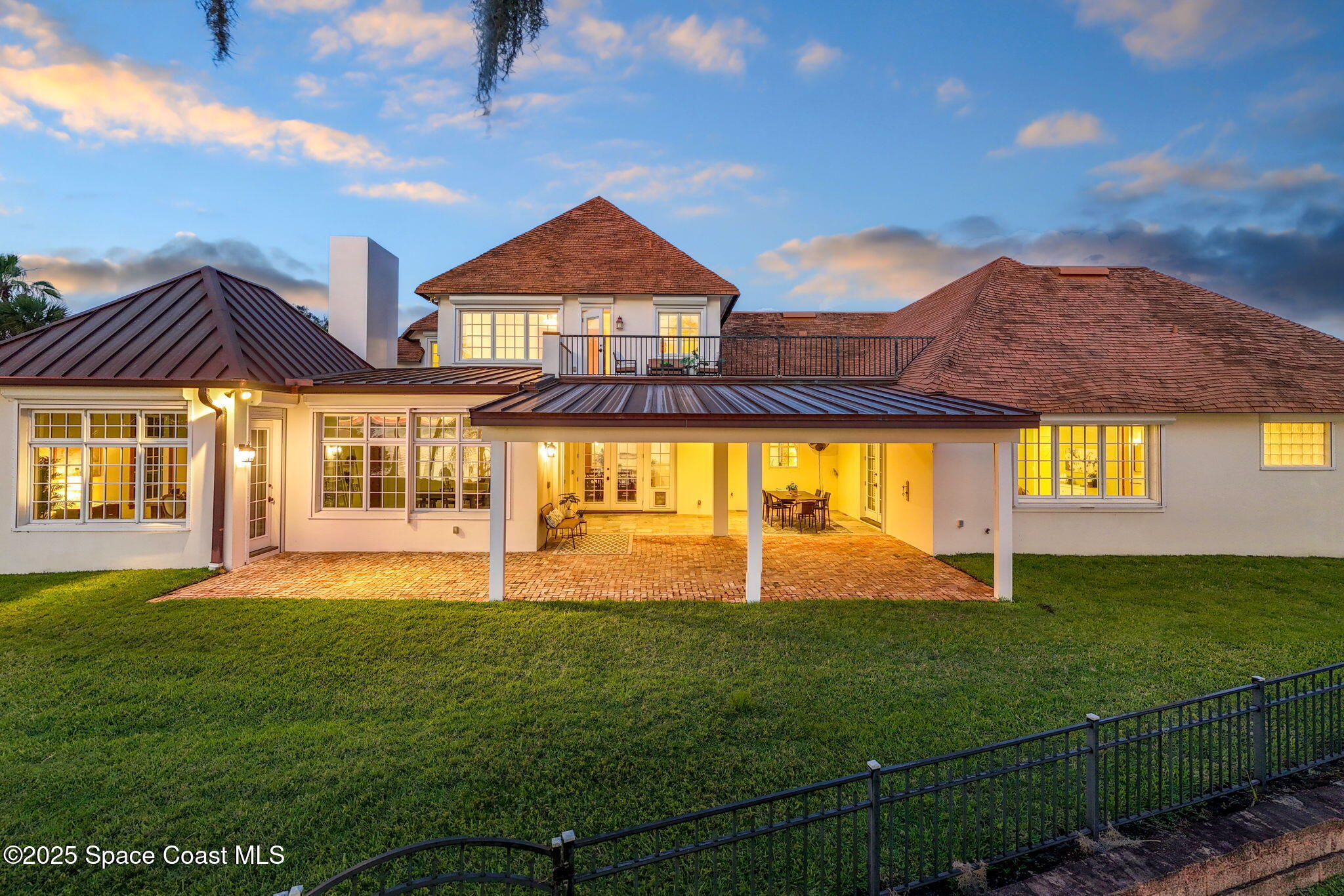 7021 S Tropical Trail