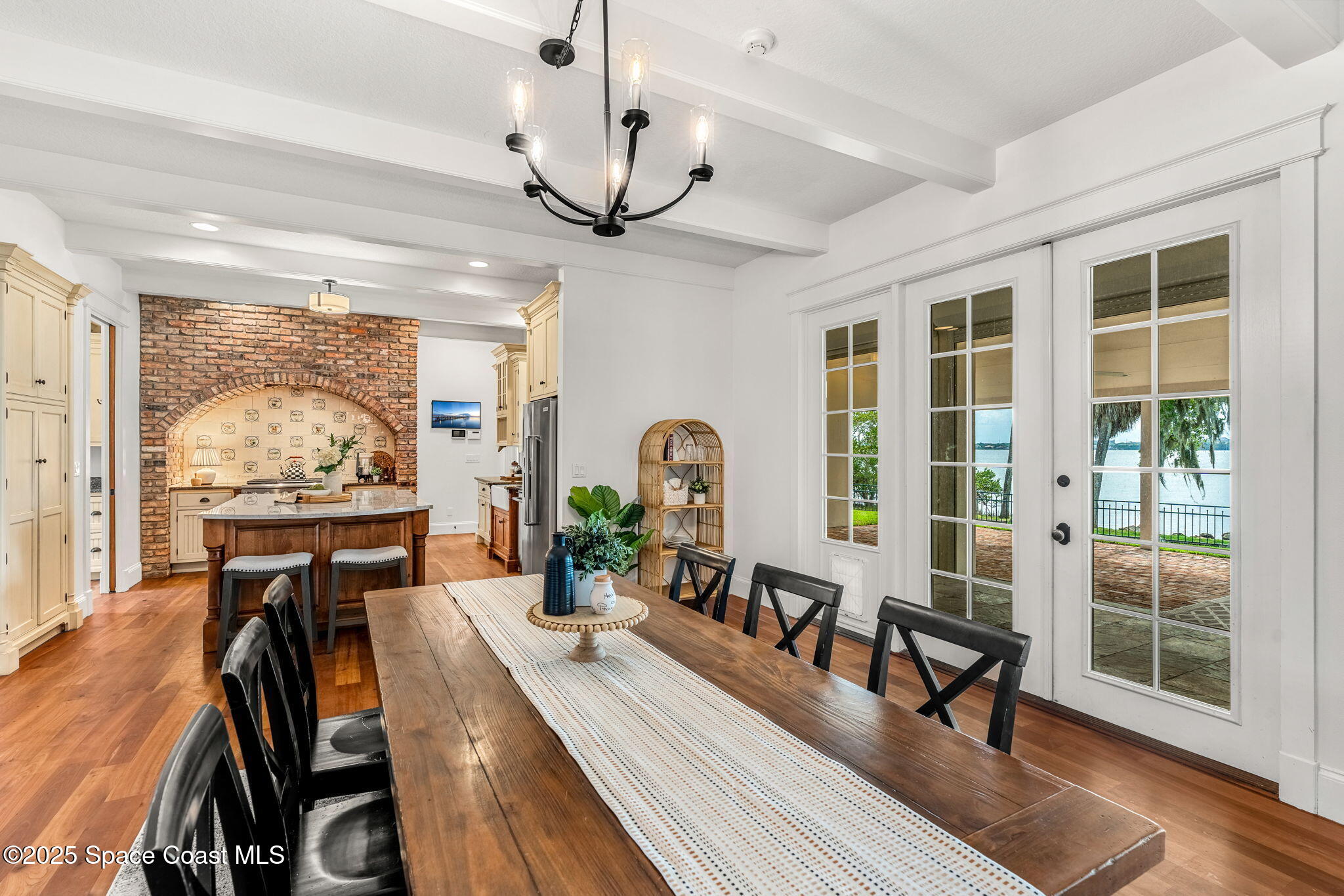 7021 S Tropical Trail