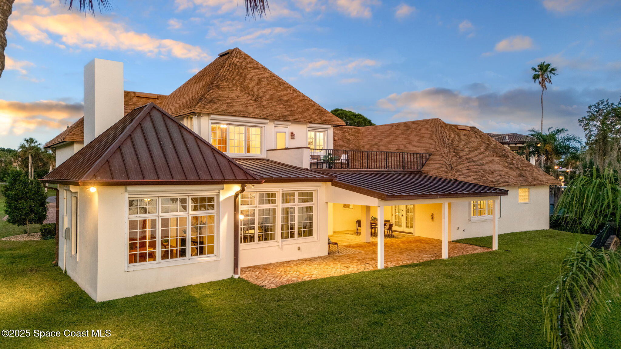 7021 S Tropical Trail