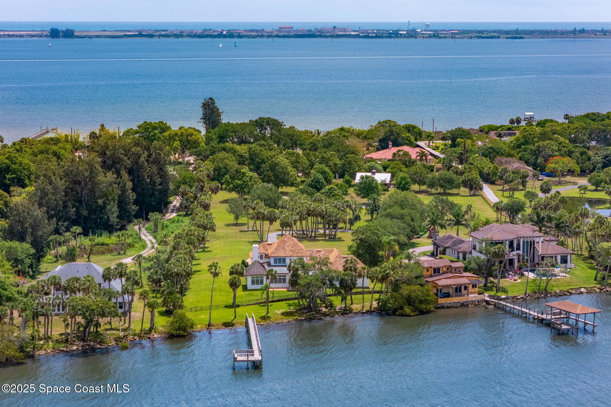 7021 S Tropical Trail