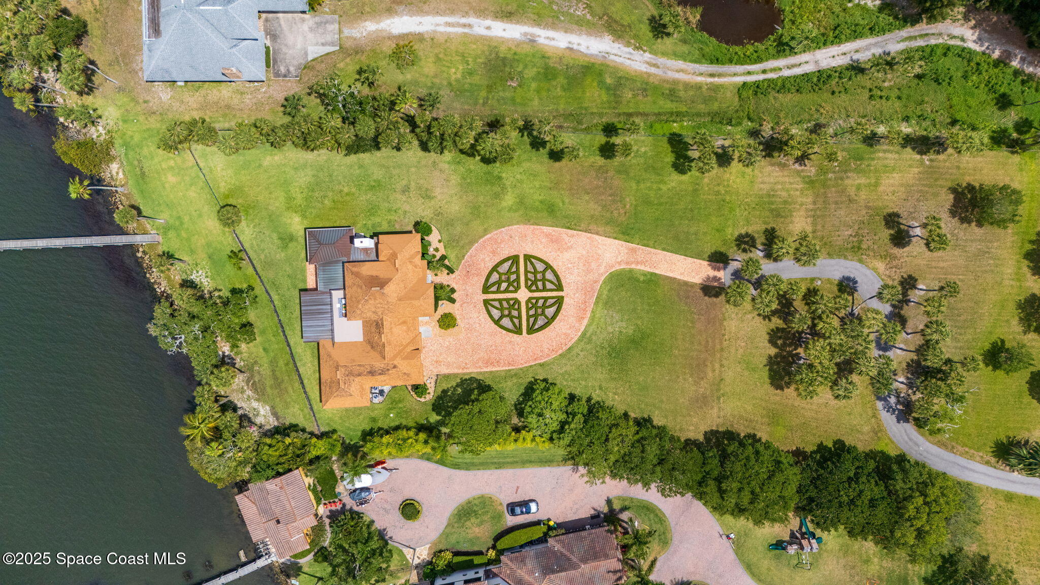 7021 S Tropical Trail