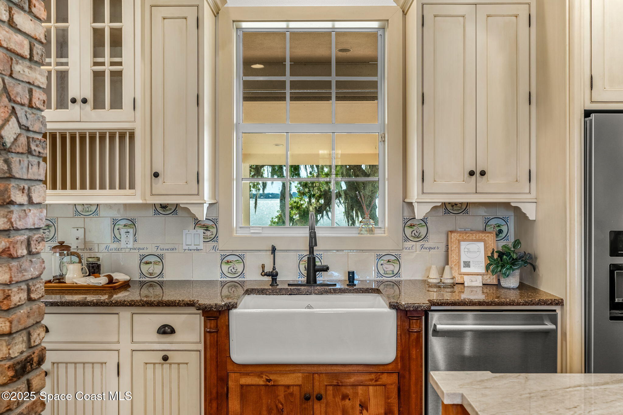 7021 S Tropical Trail