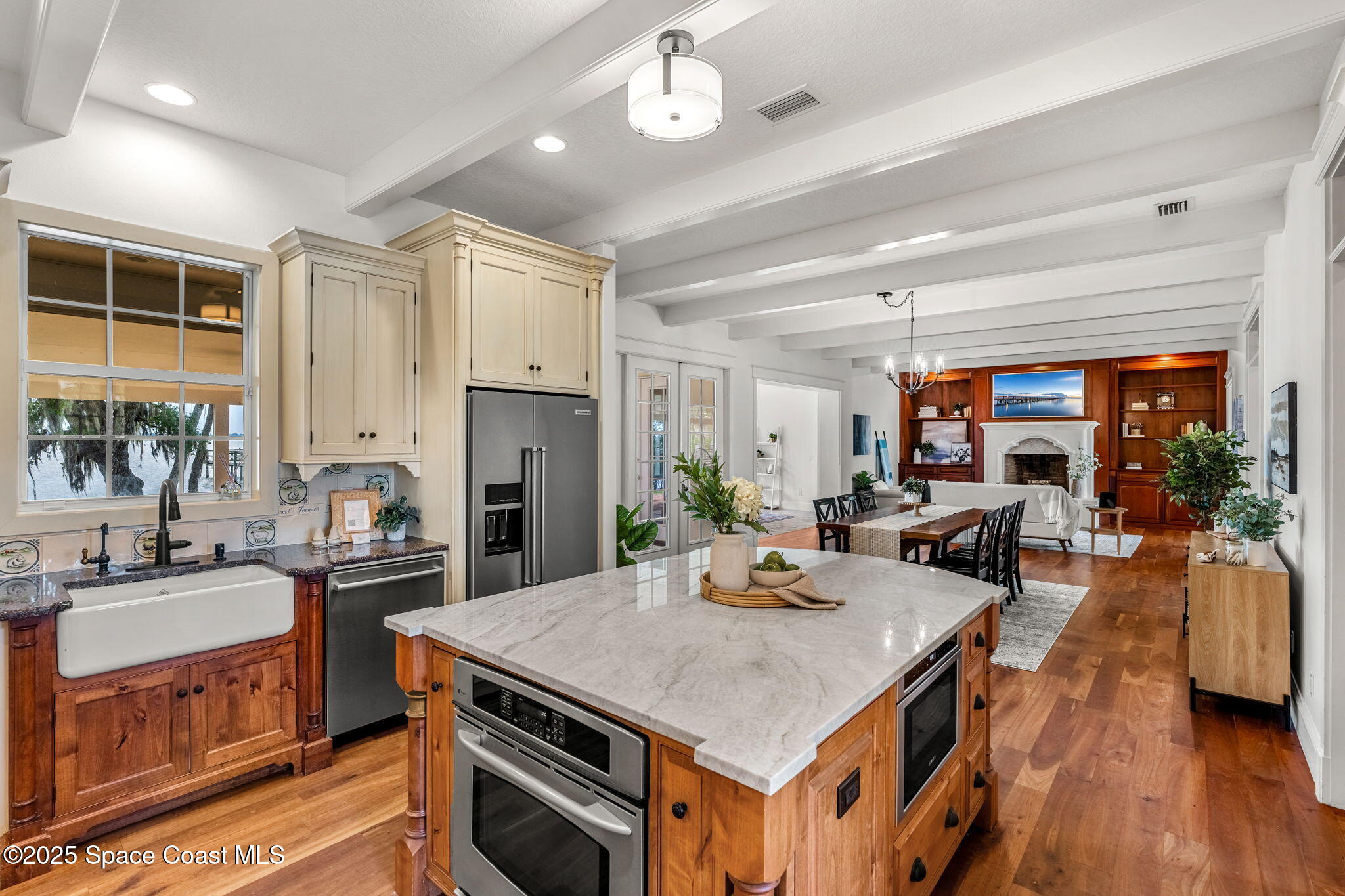 7021 S Tropical Trail