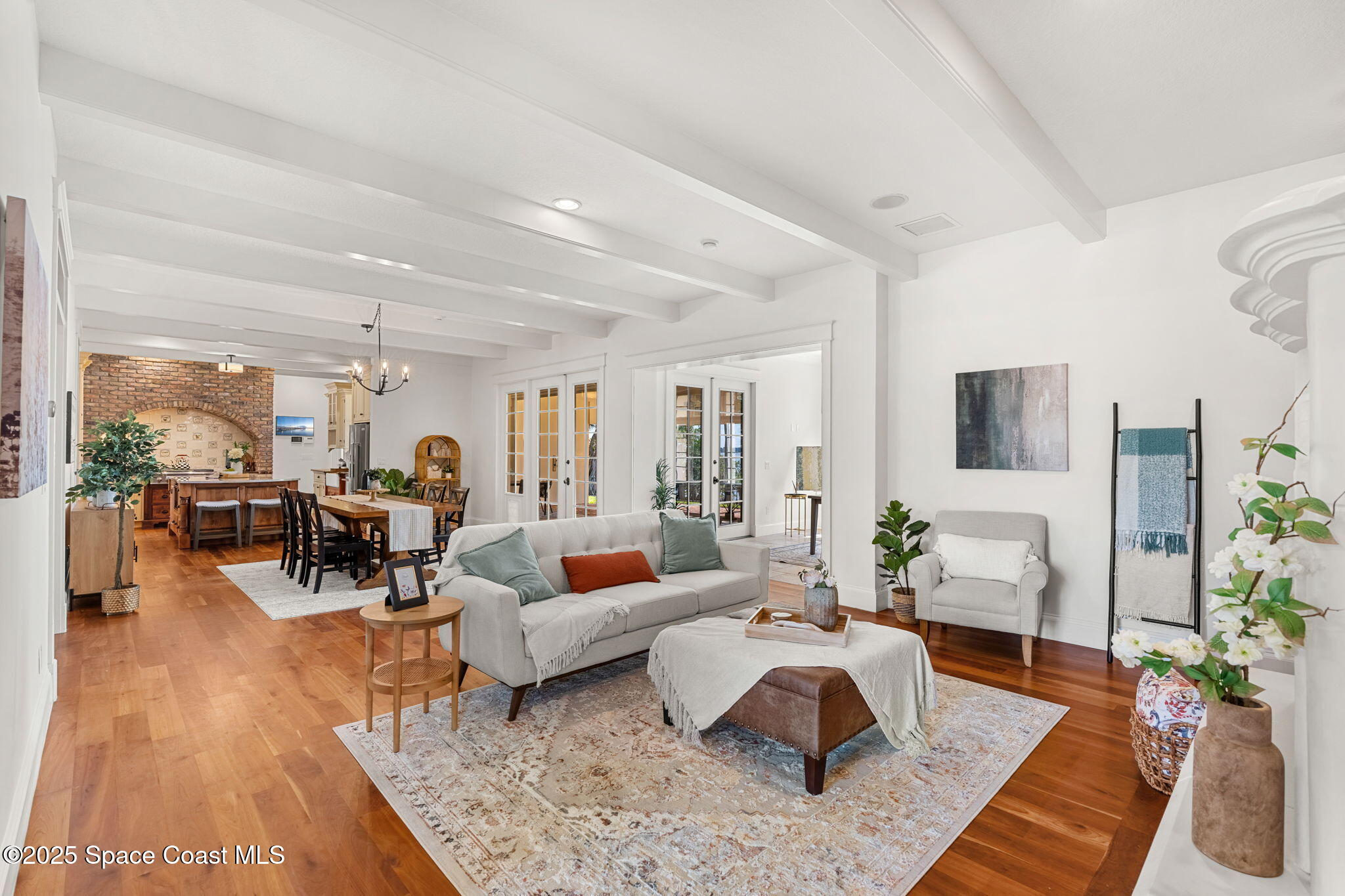 7021 S Tropical Trail