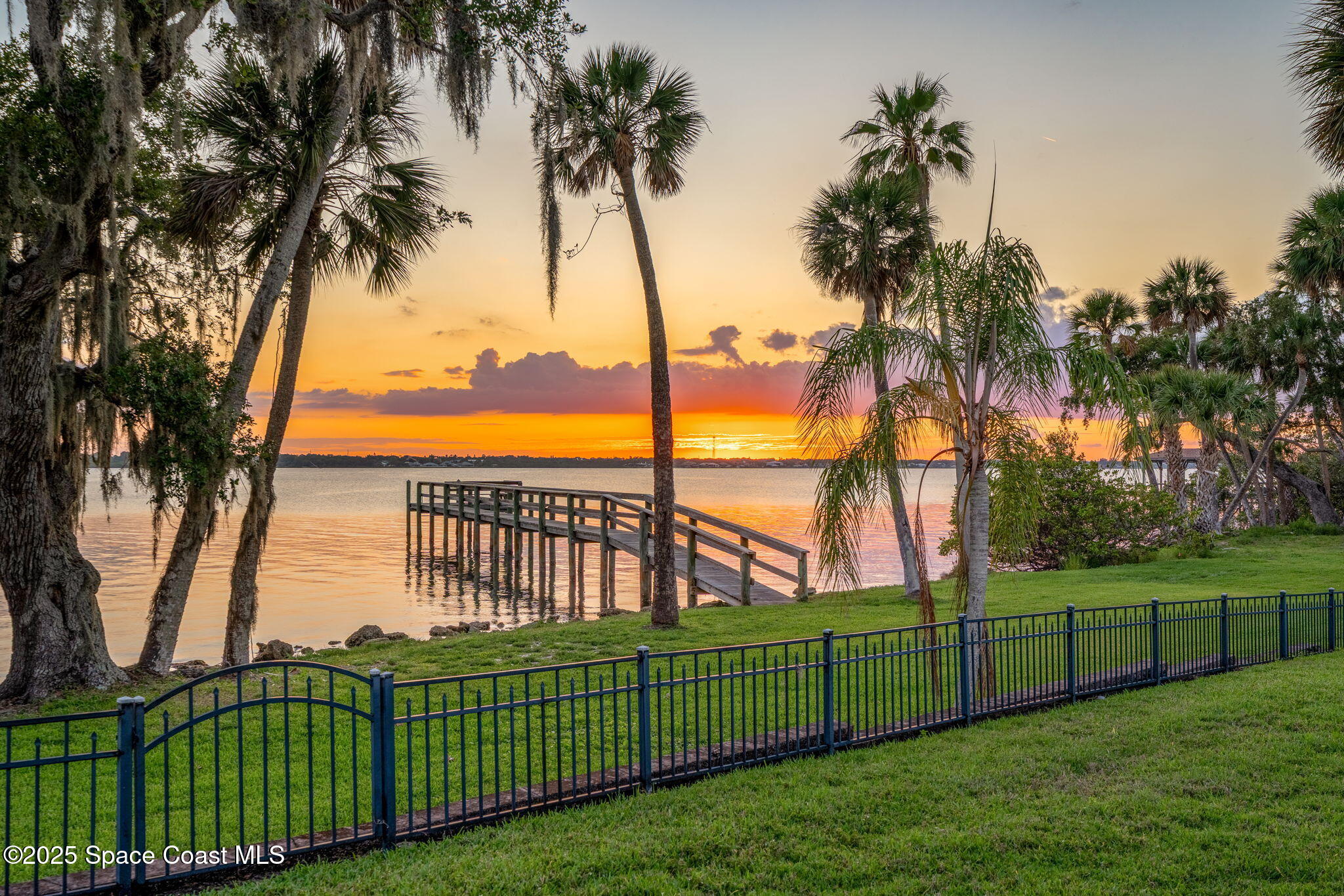 7021 S Tropical Trail