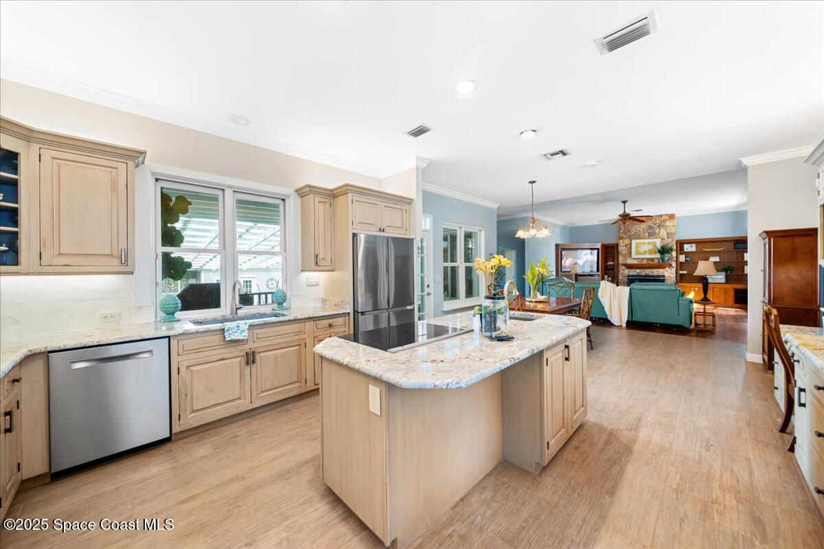607 Rockledge Drive, Rockledge