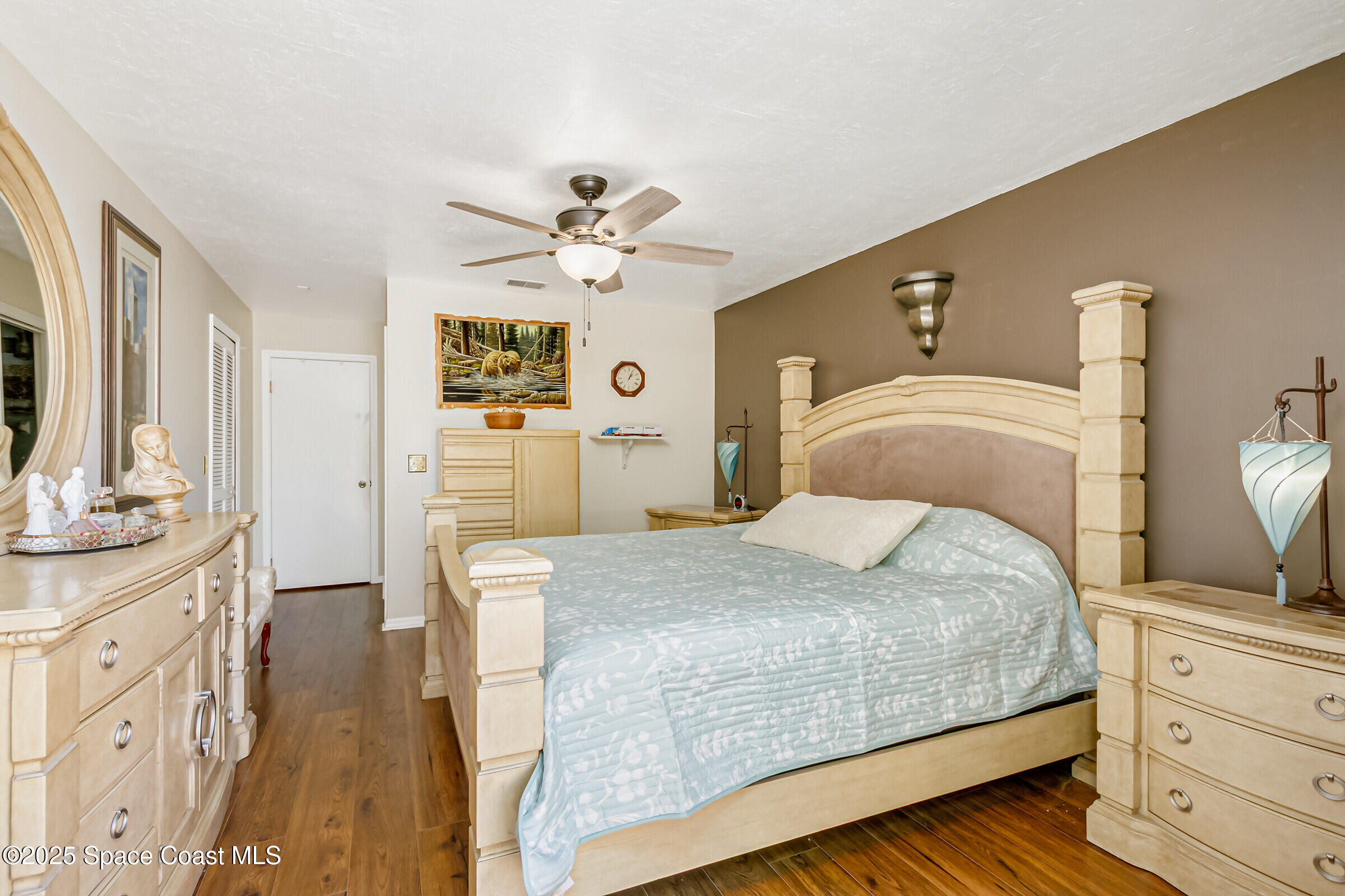 3005 Clearlake Drive 4