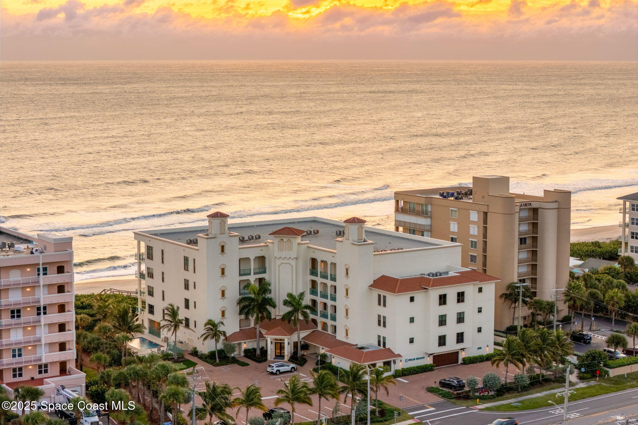 1795 N Highway A1a N, 402