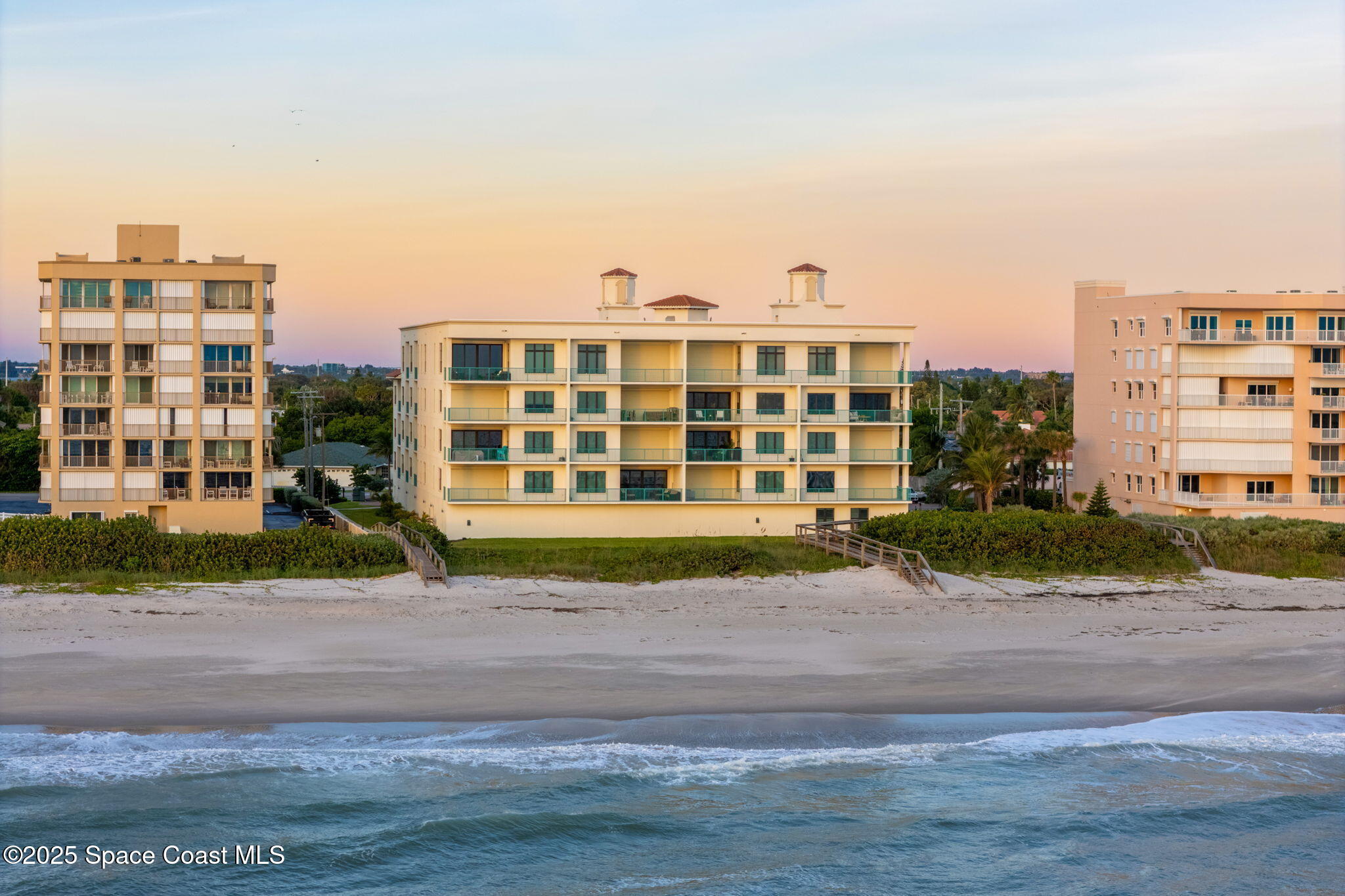 1795 N Highway A1a N, 402