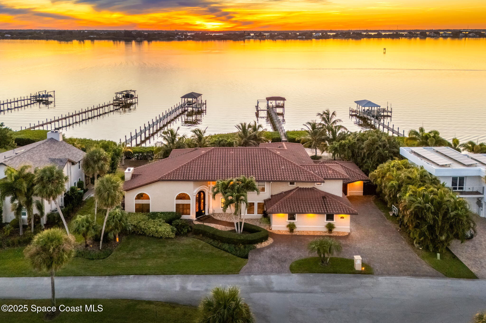 762 Loggerhead Island Drive