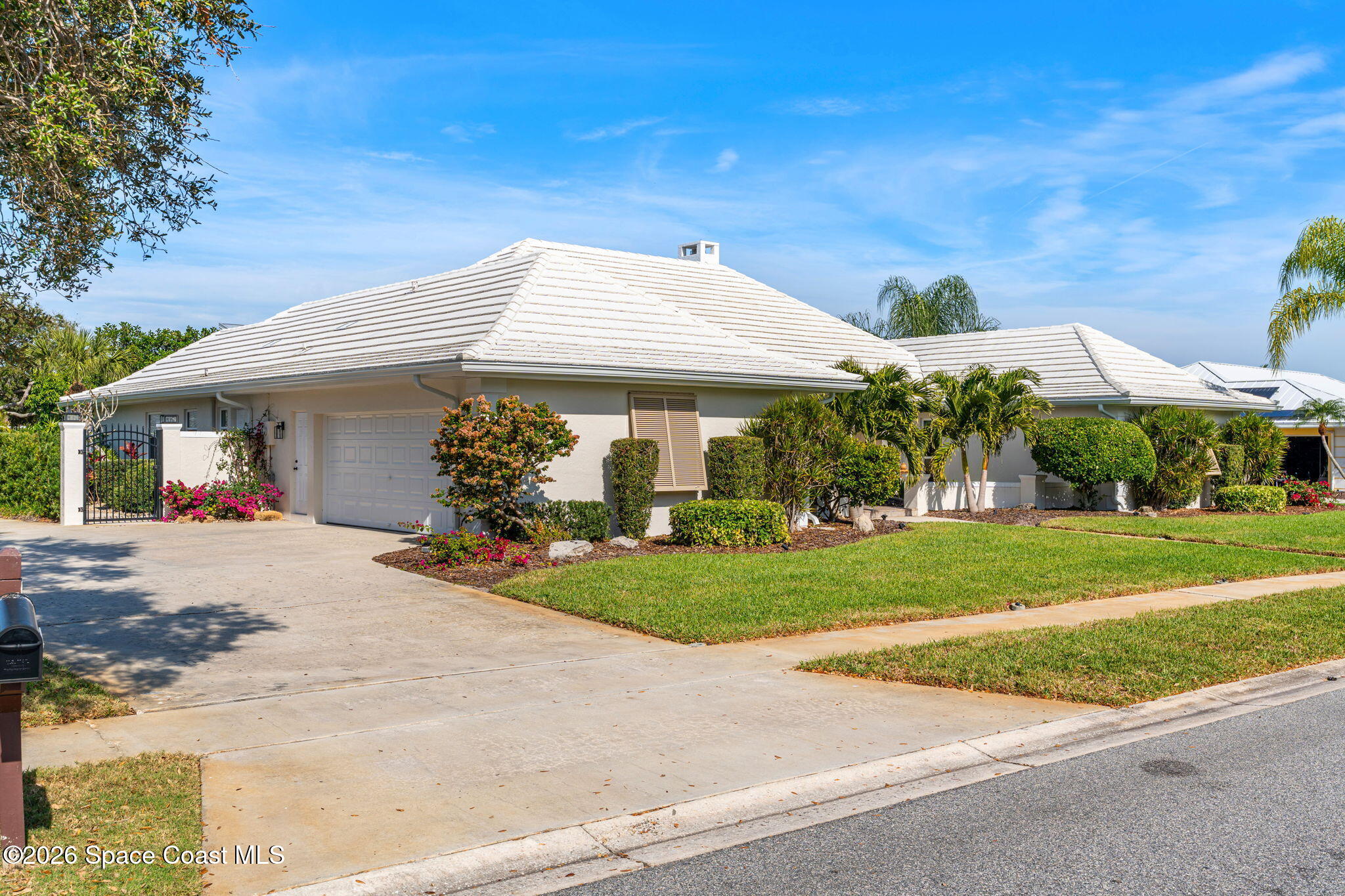 656 Franklyn Avenue