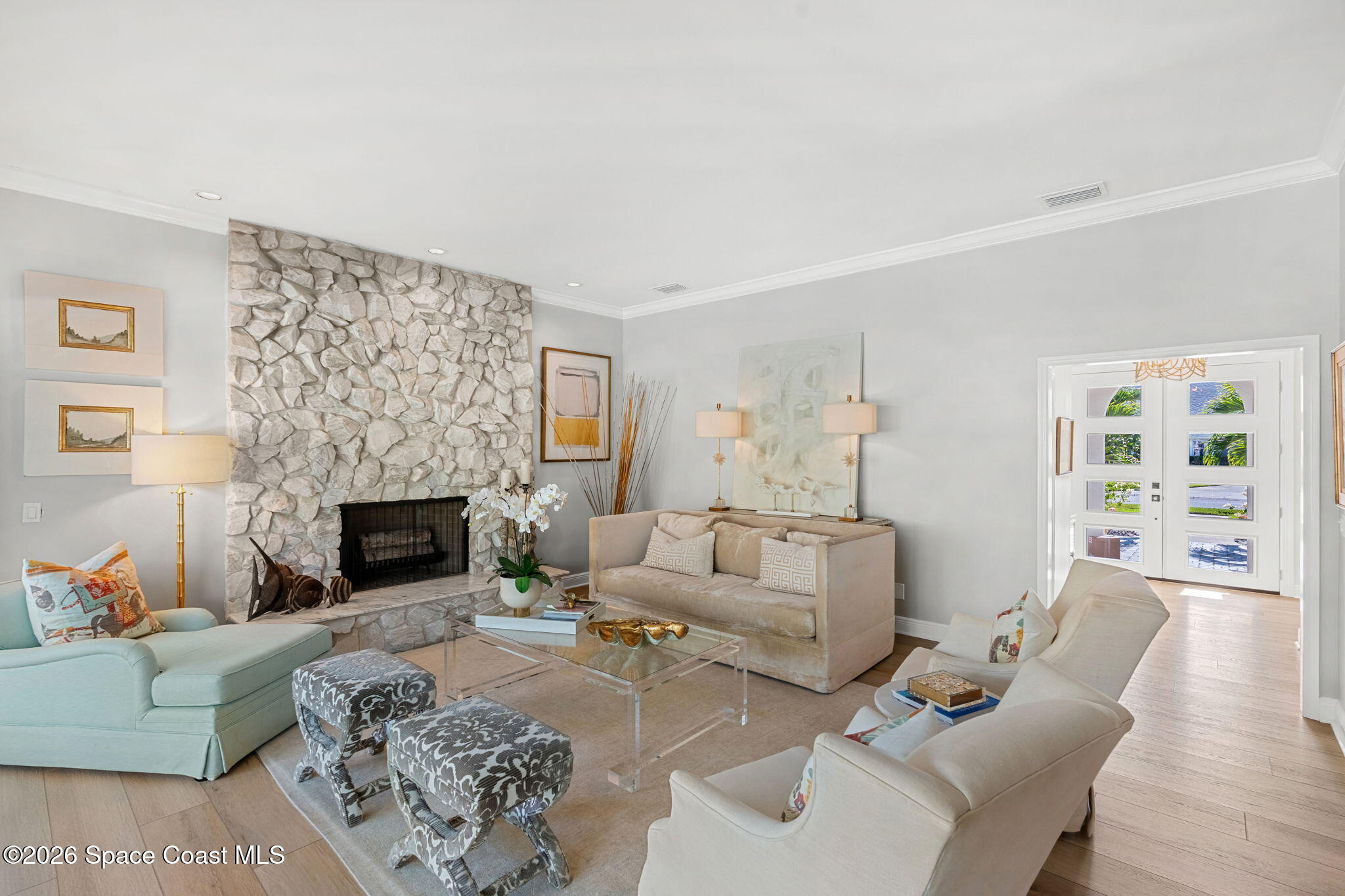656 Franklyn Avenue