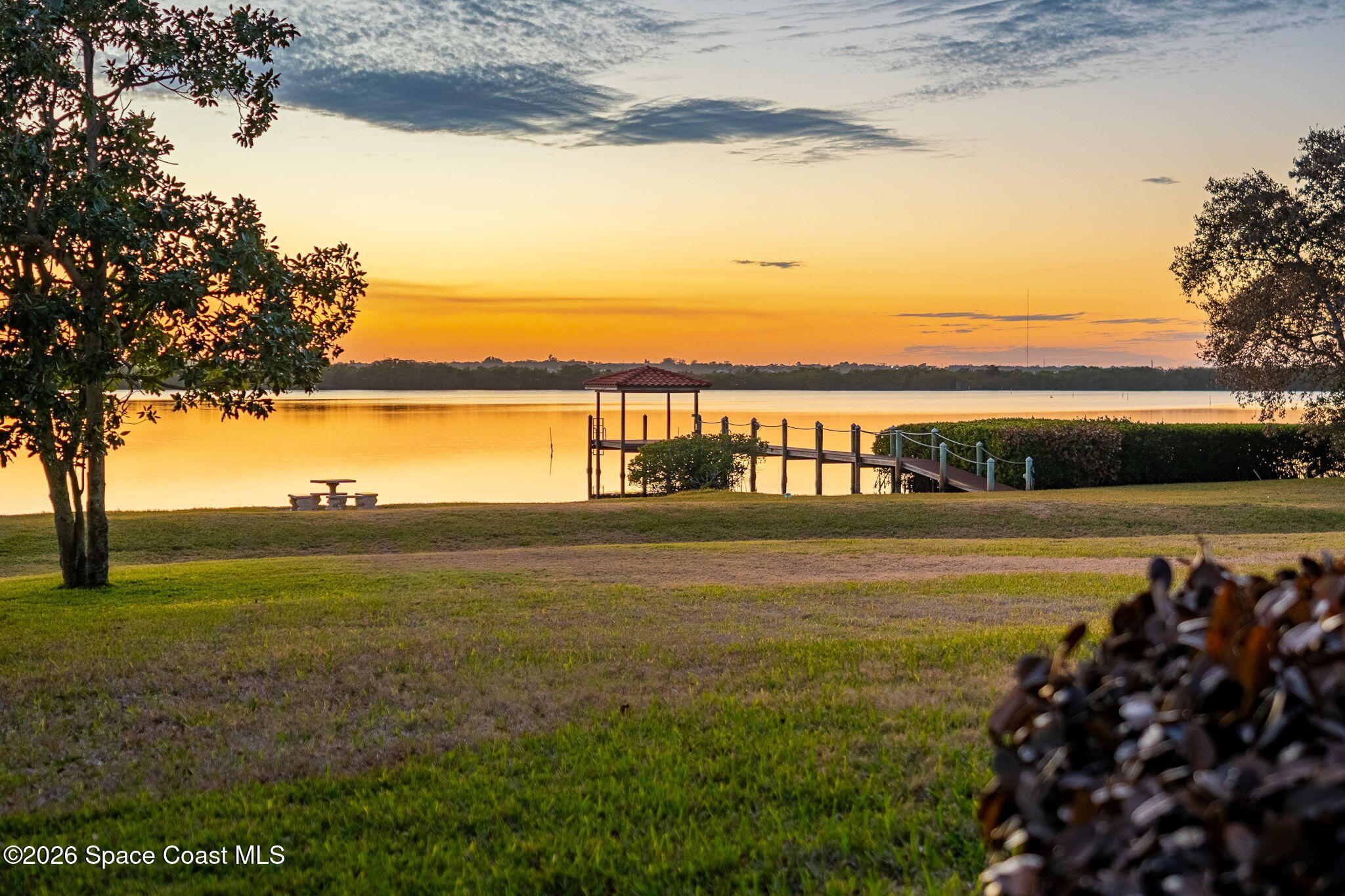 4760 Honeyridge Lane