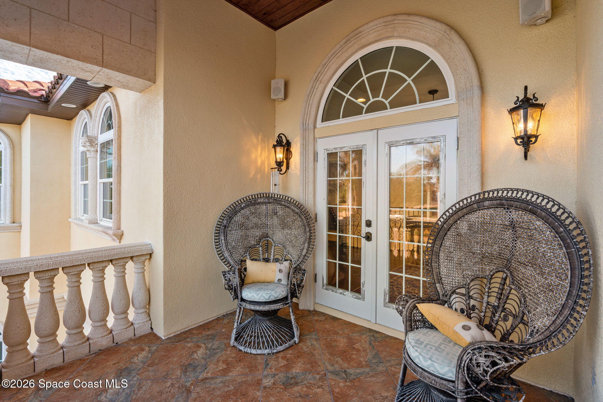 4760 Honeyridge Lane