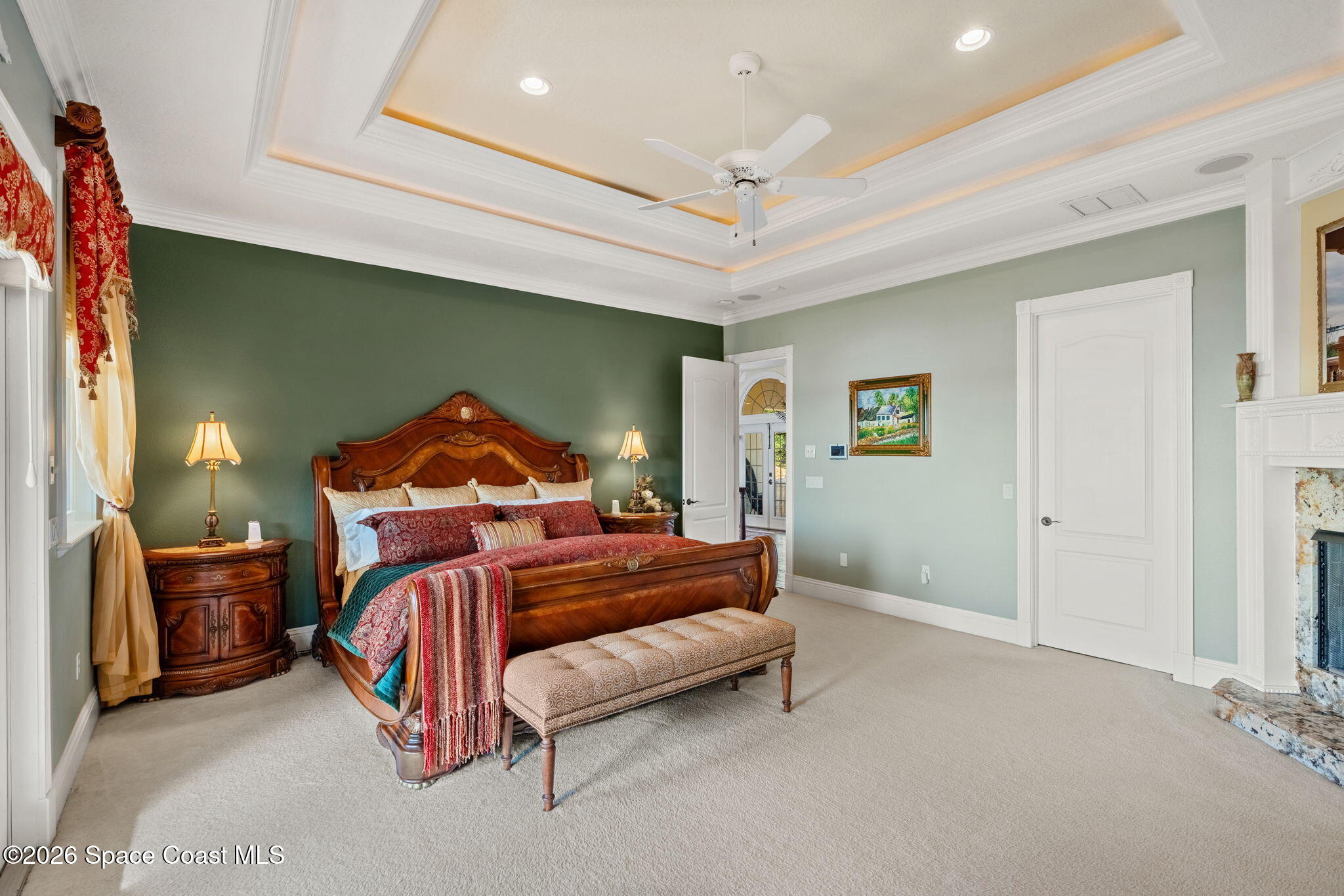 4760 Honeyridge Lane