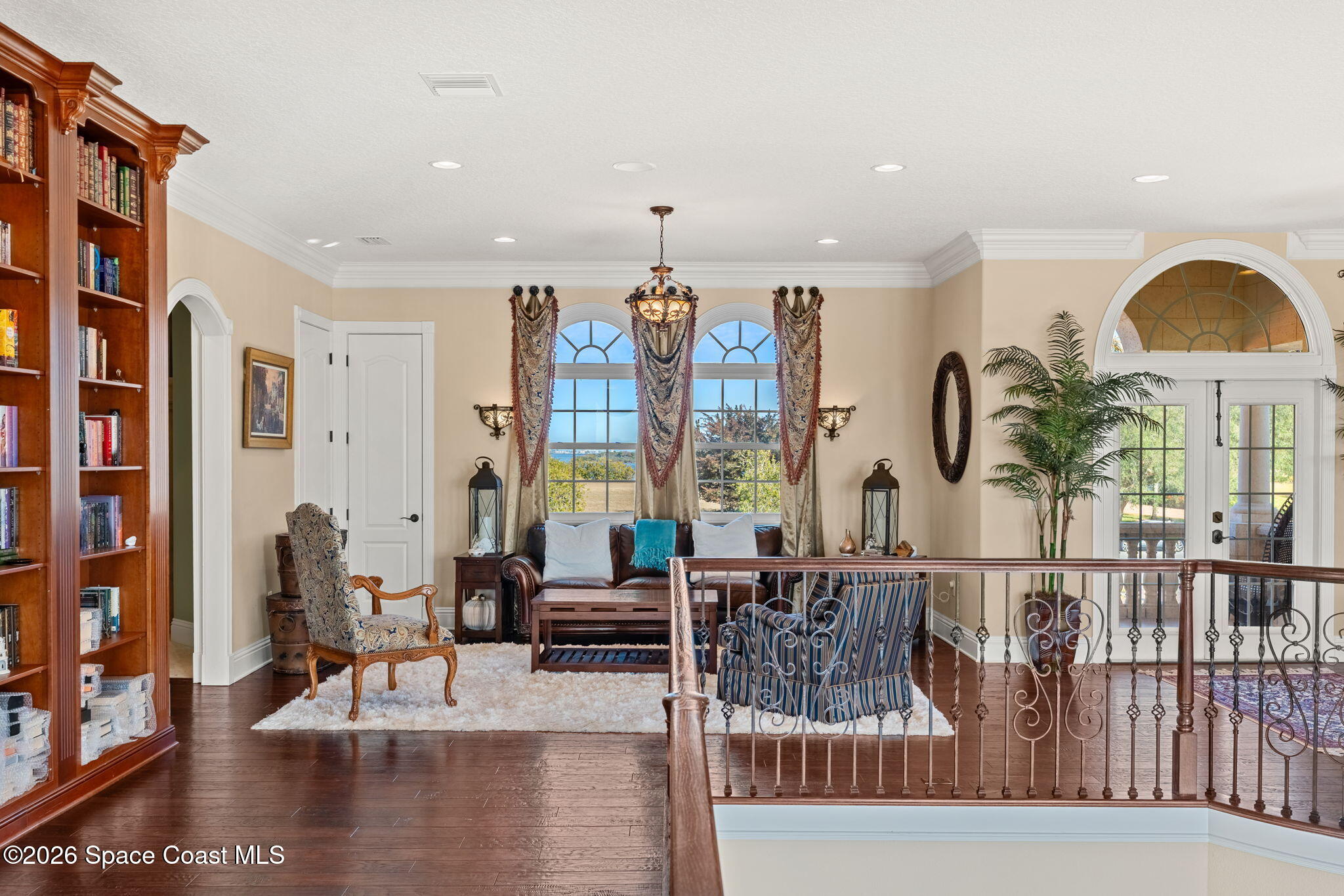 4760 Honeyridge Lane