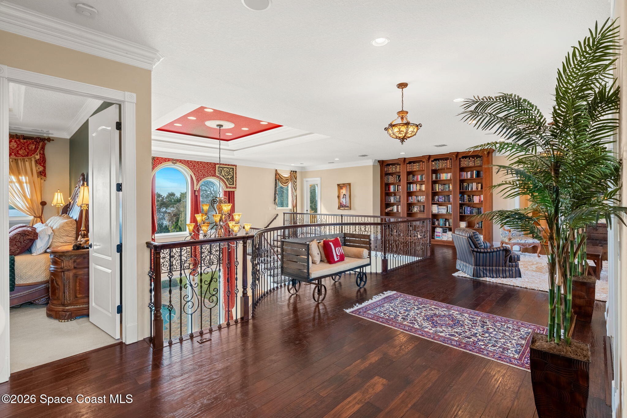 4760 Honeyridge Lane