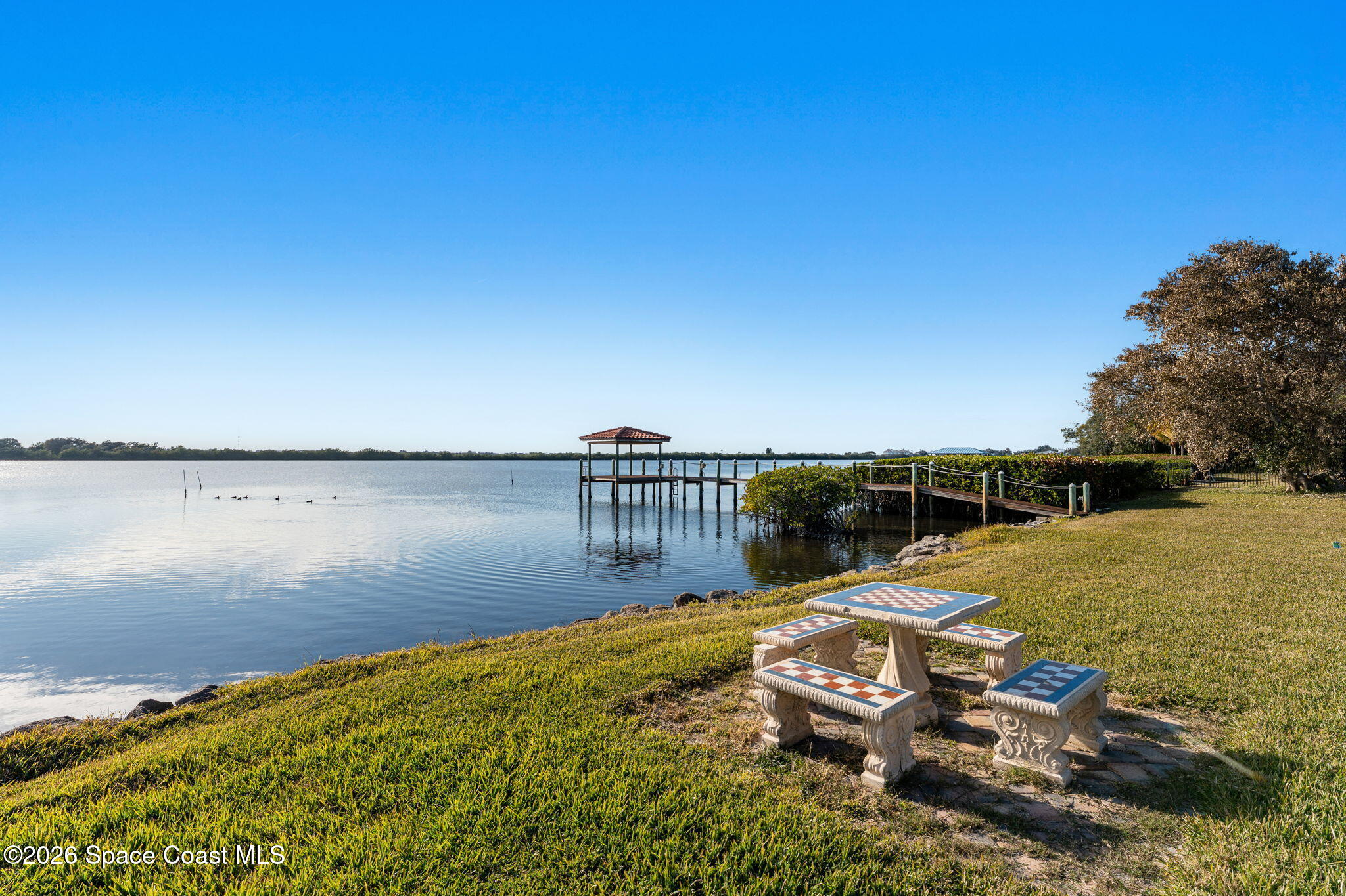 4760 Honeyridge Lane