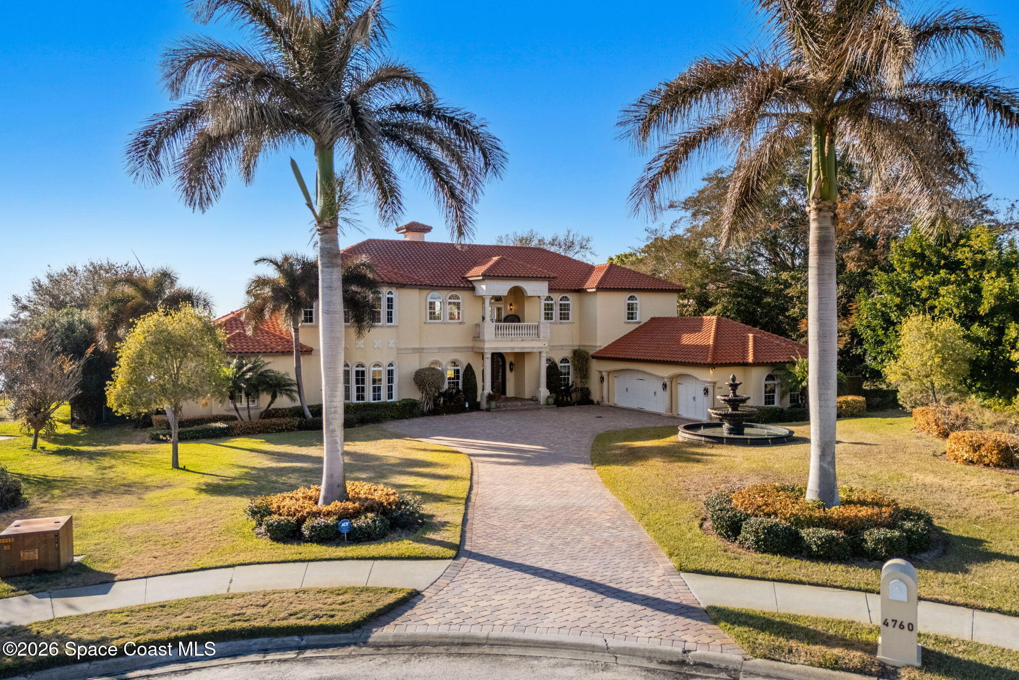 4760 Honeyridge Lane