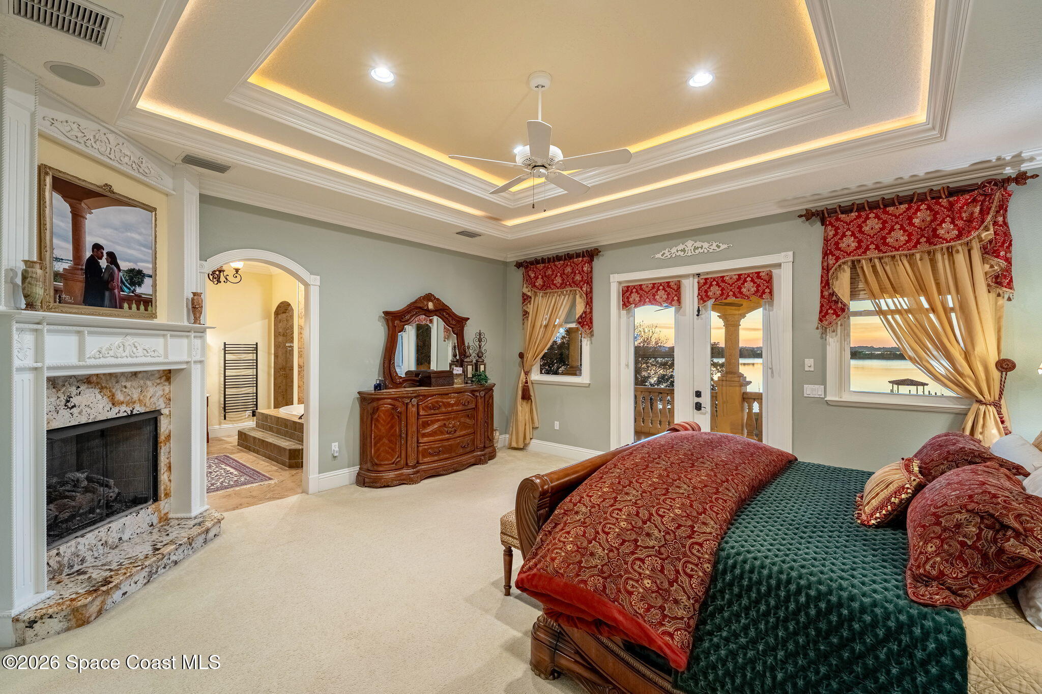 4760 Honeyridge Lane