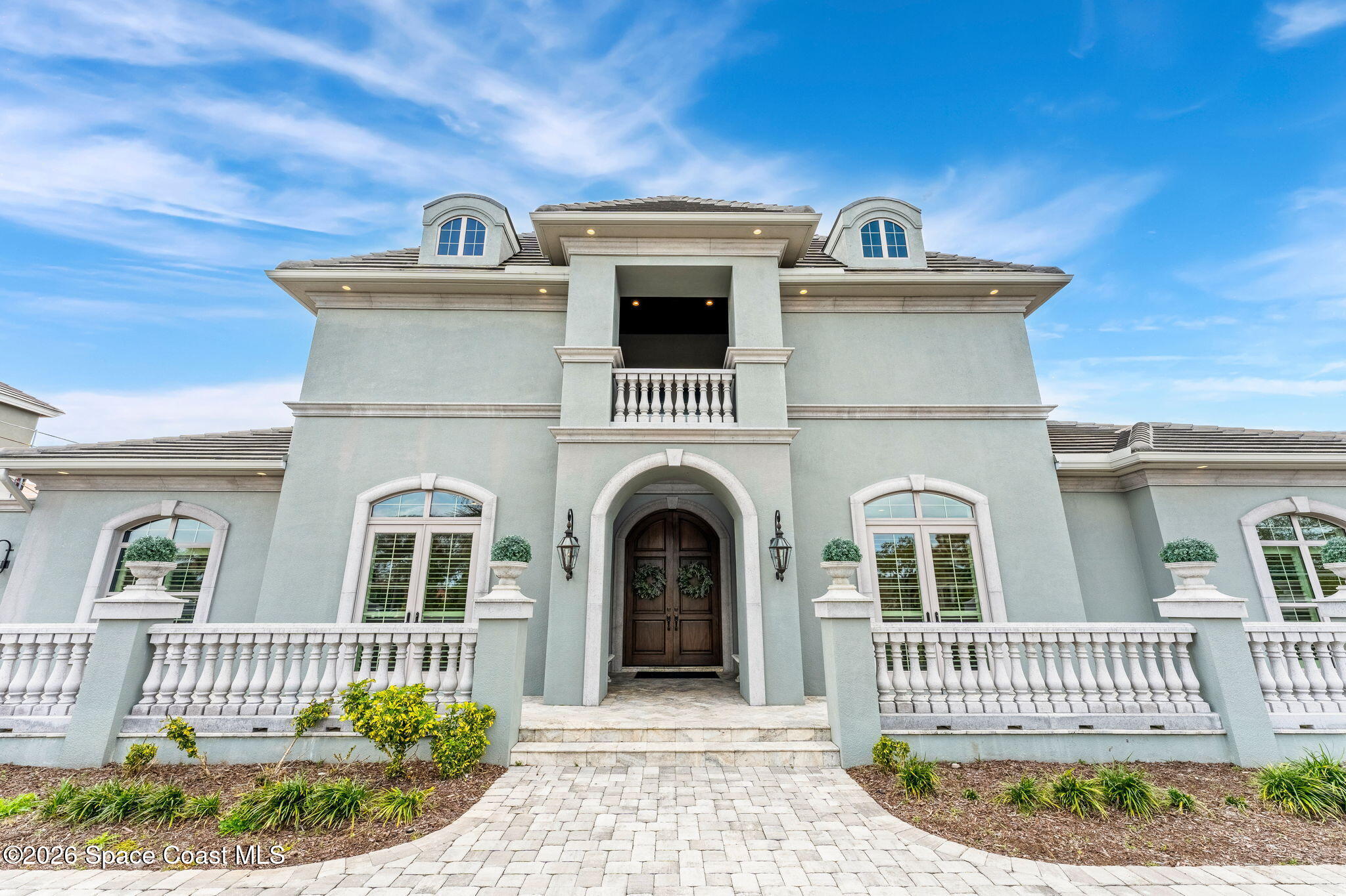 135 Lansing Island Drive