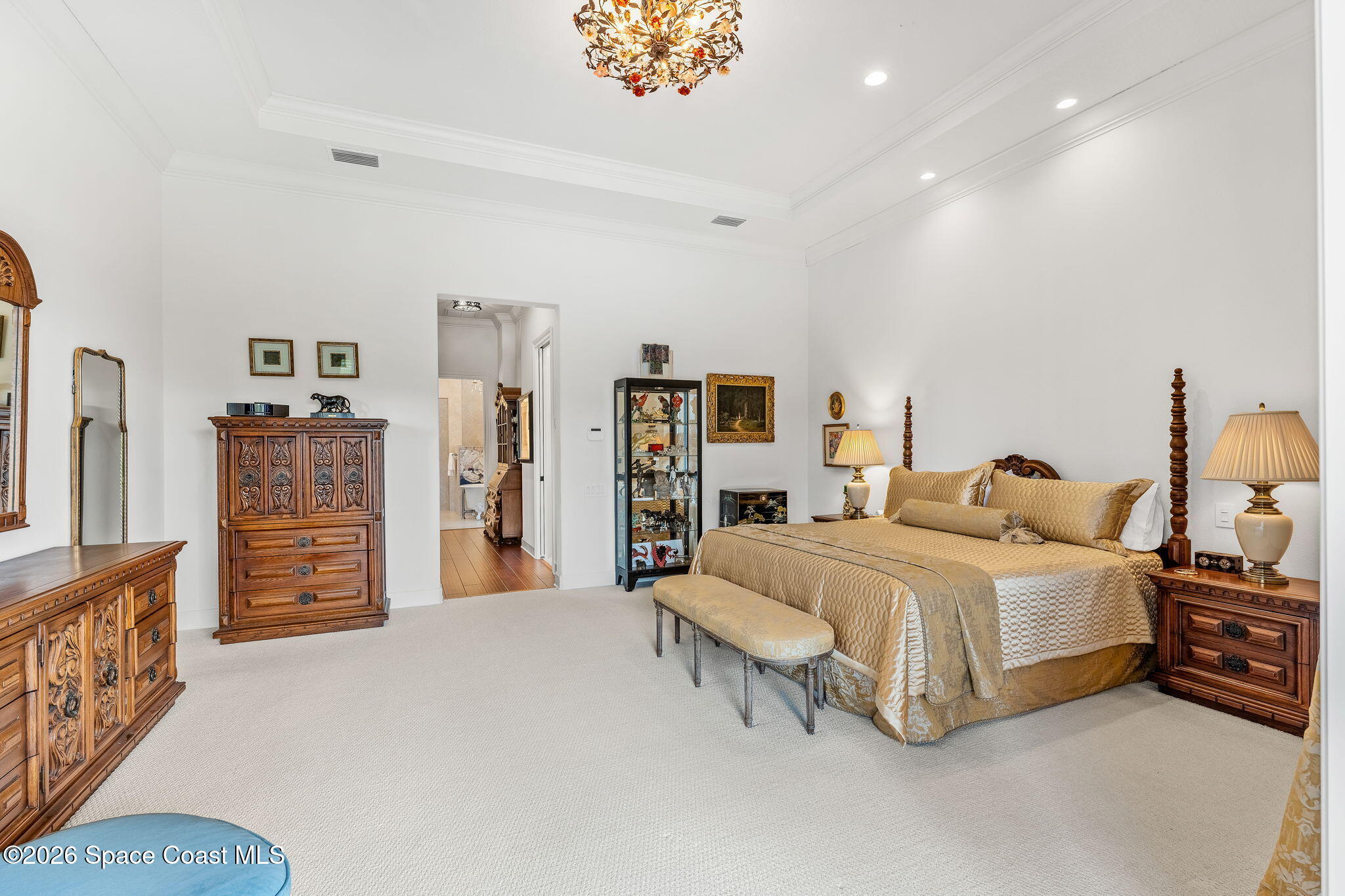 135 Lansing Island Drive