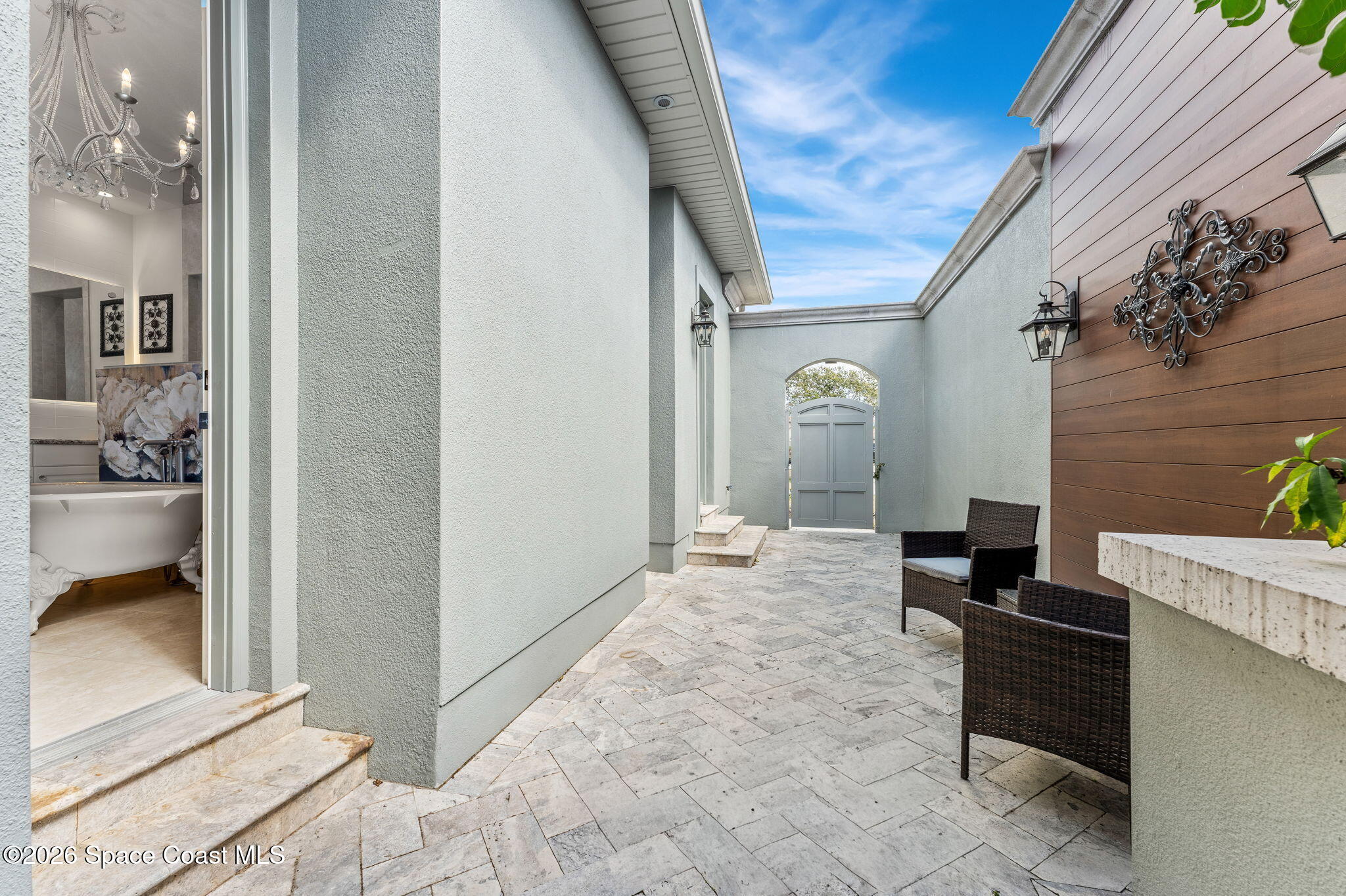 135 Lansing Island Drive