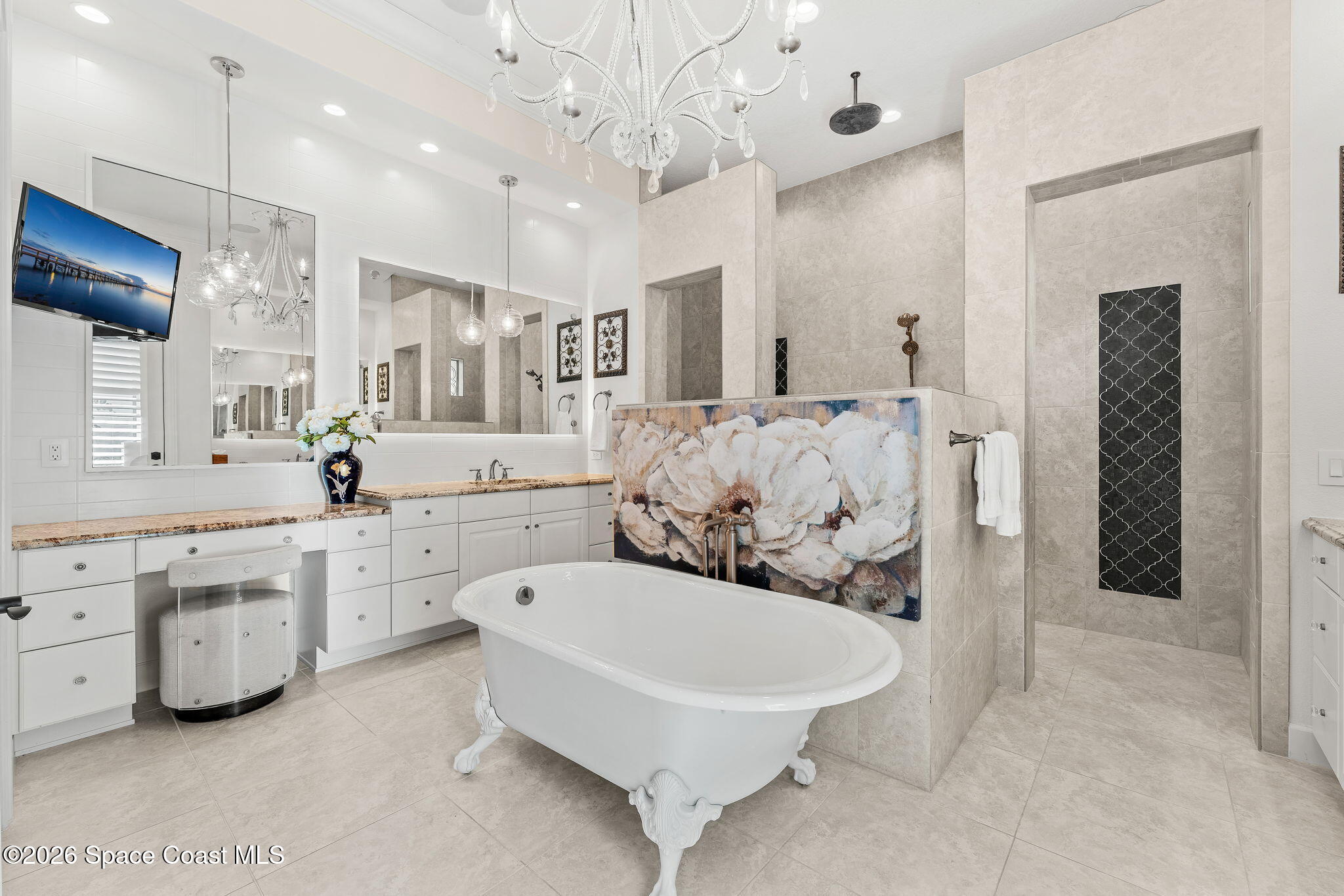 135 Lansing Island Drive