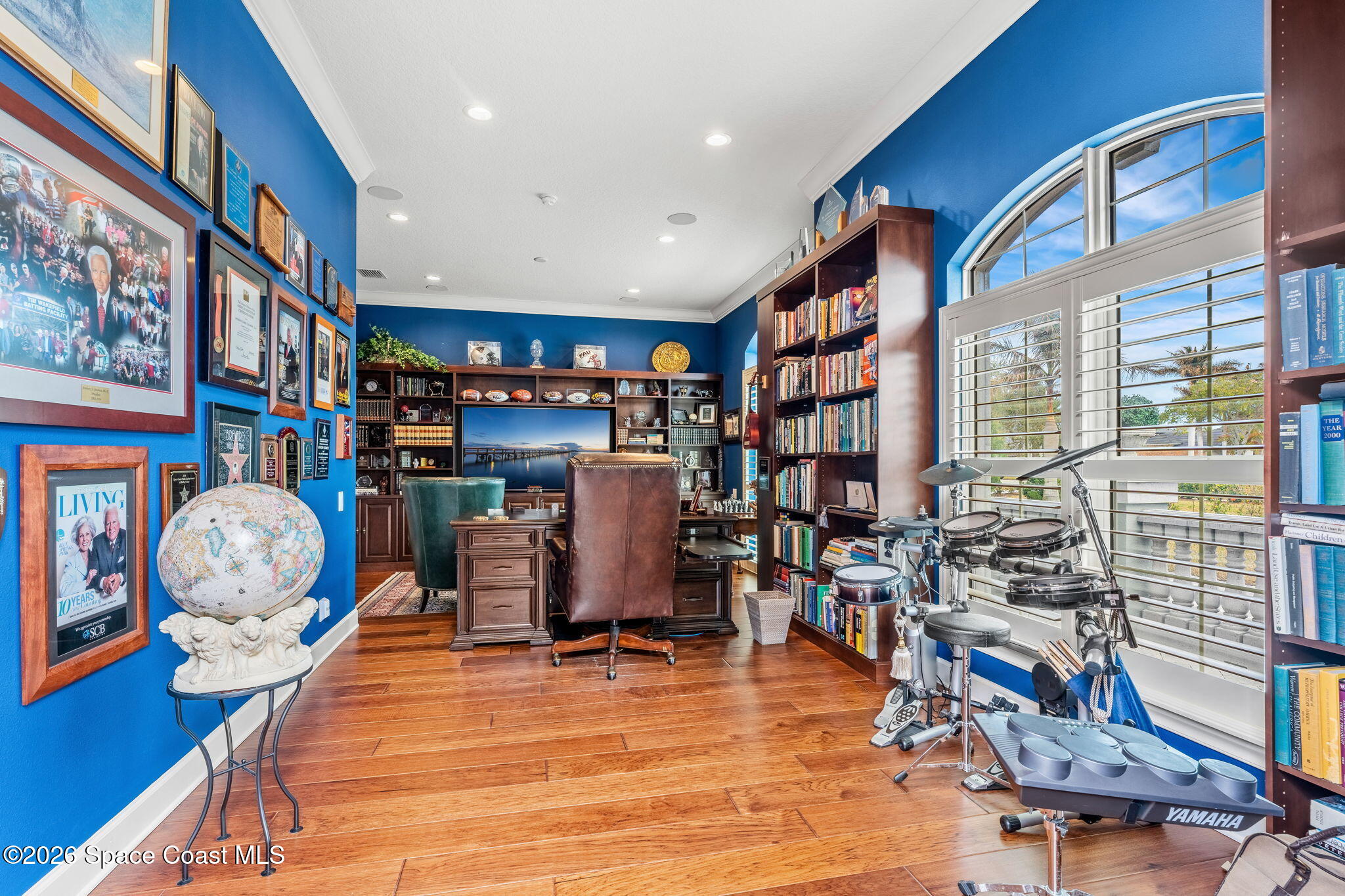 135 Lansing Island Drive