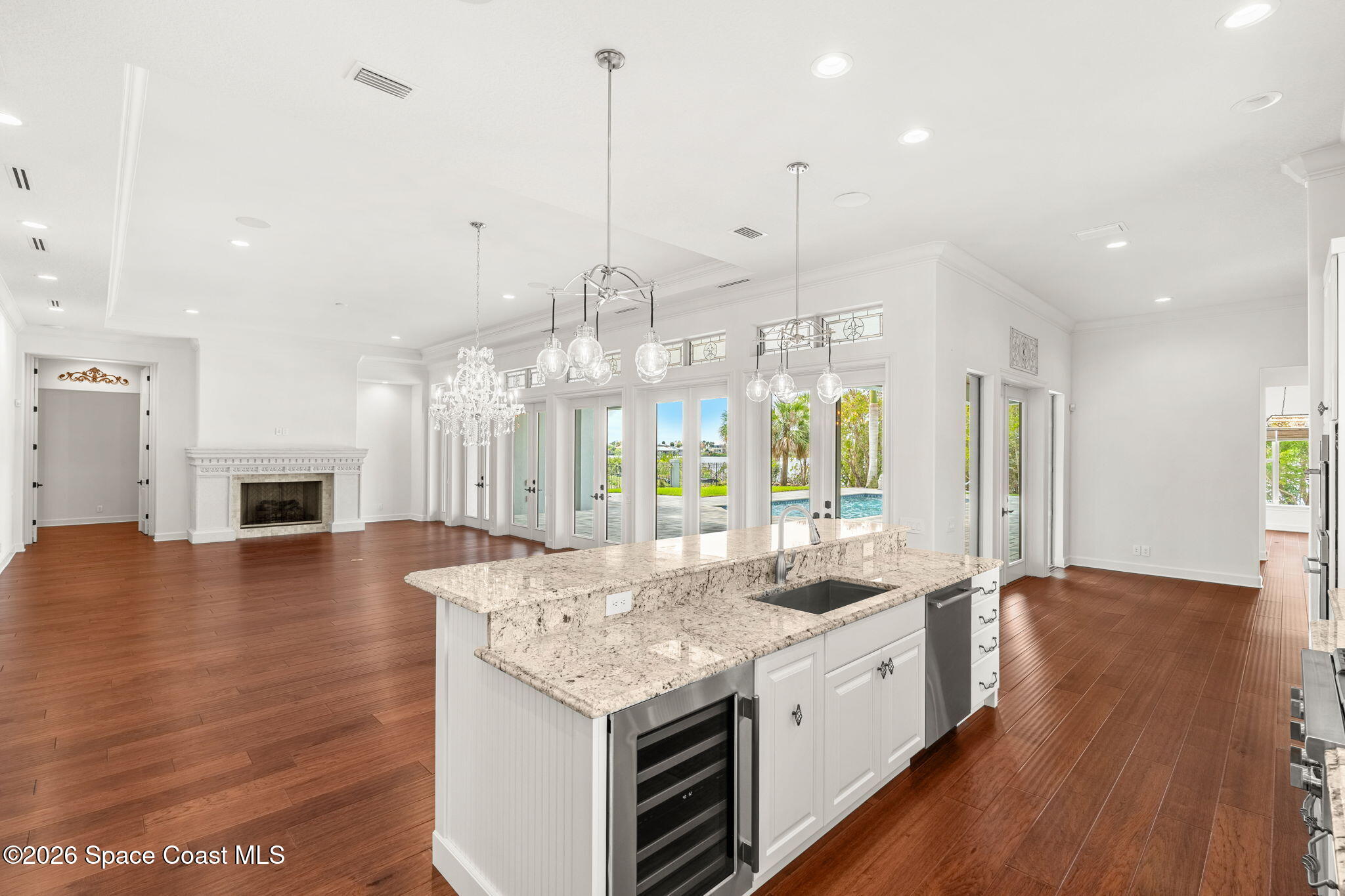 135 Lansing Island Drive