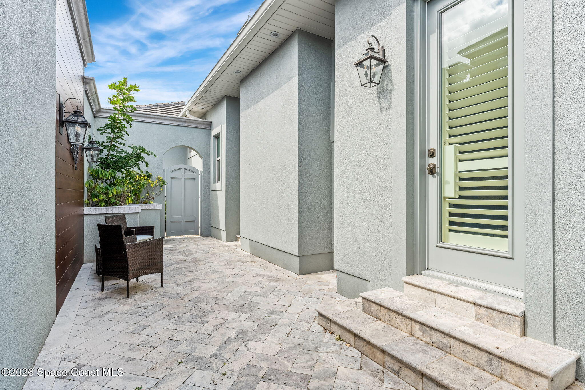 135 Lansing Island Drive