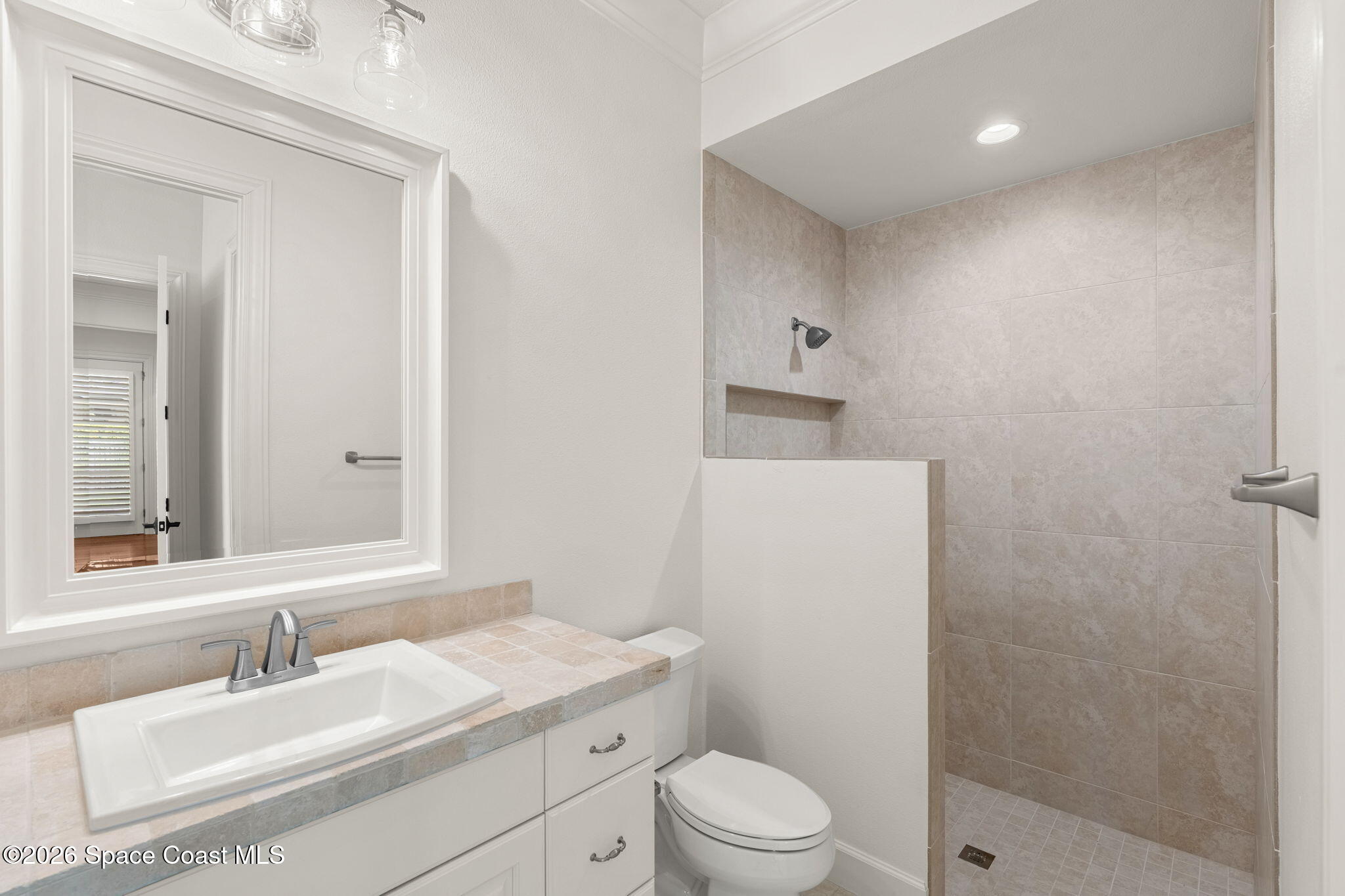 135 Lansing Island Drive