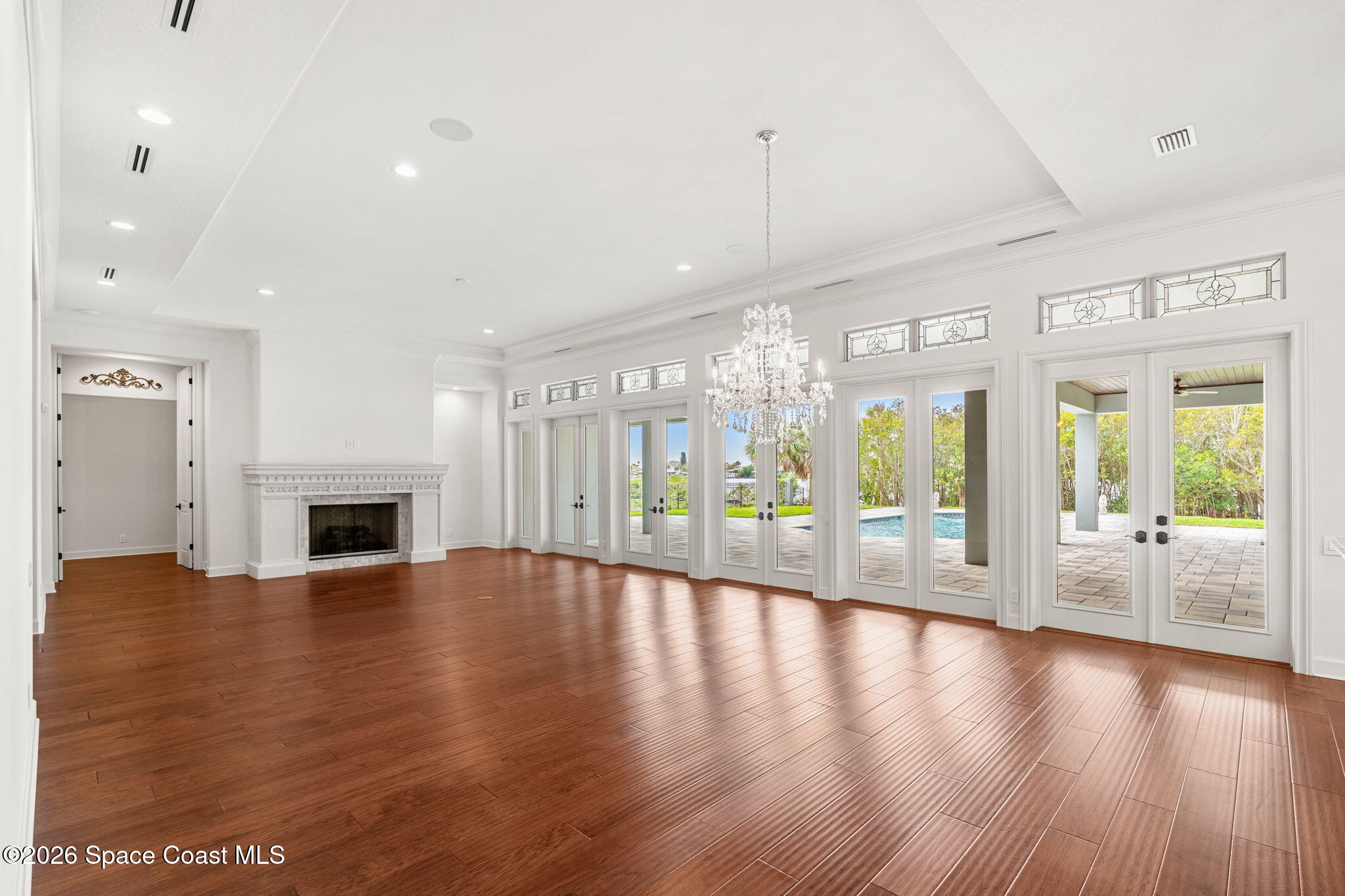 135 Lansing Island Drive