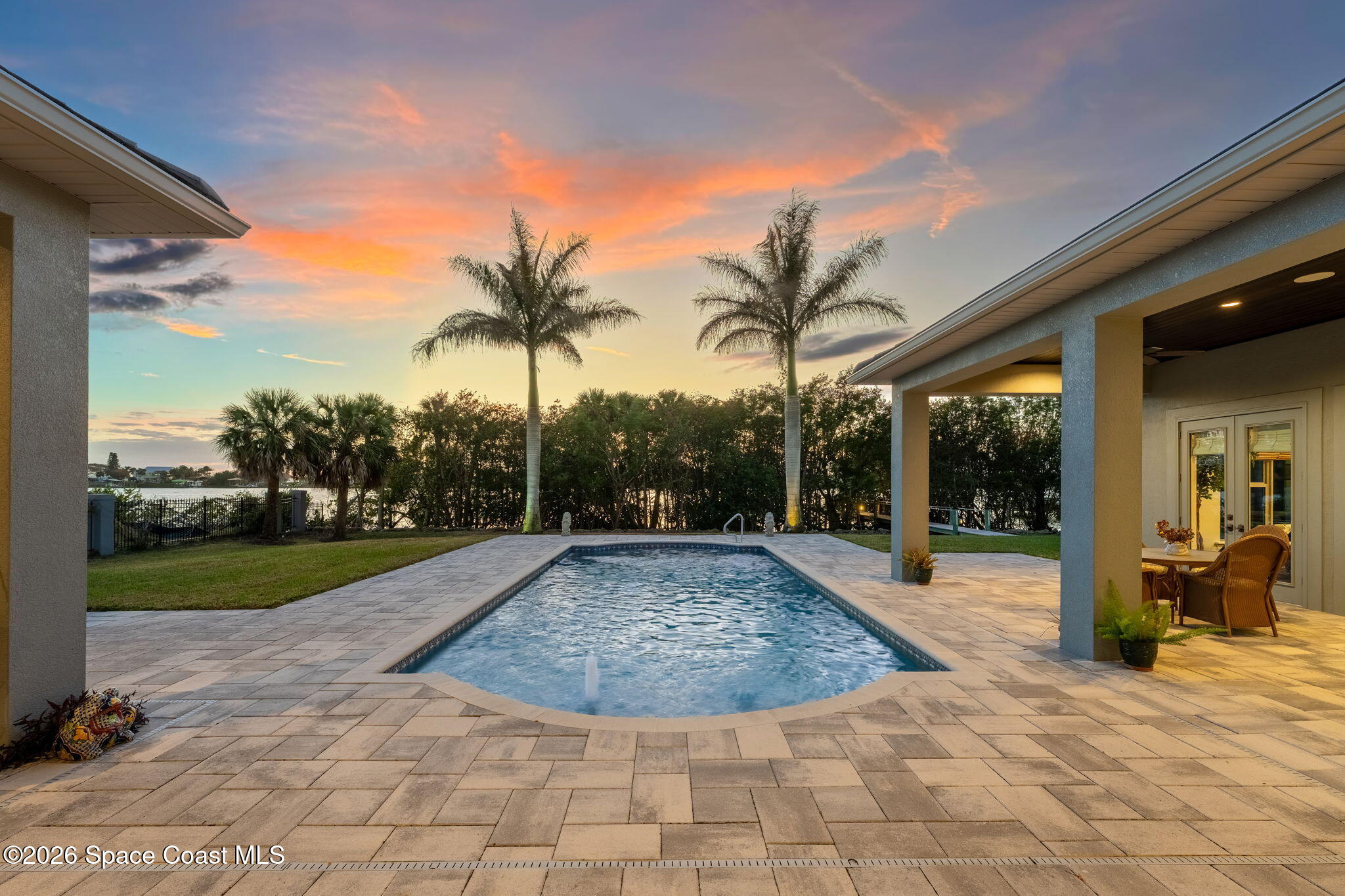 135 Lansing Island Drive