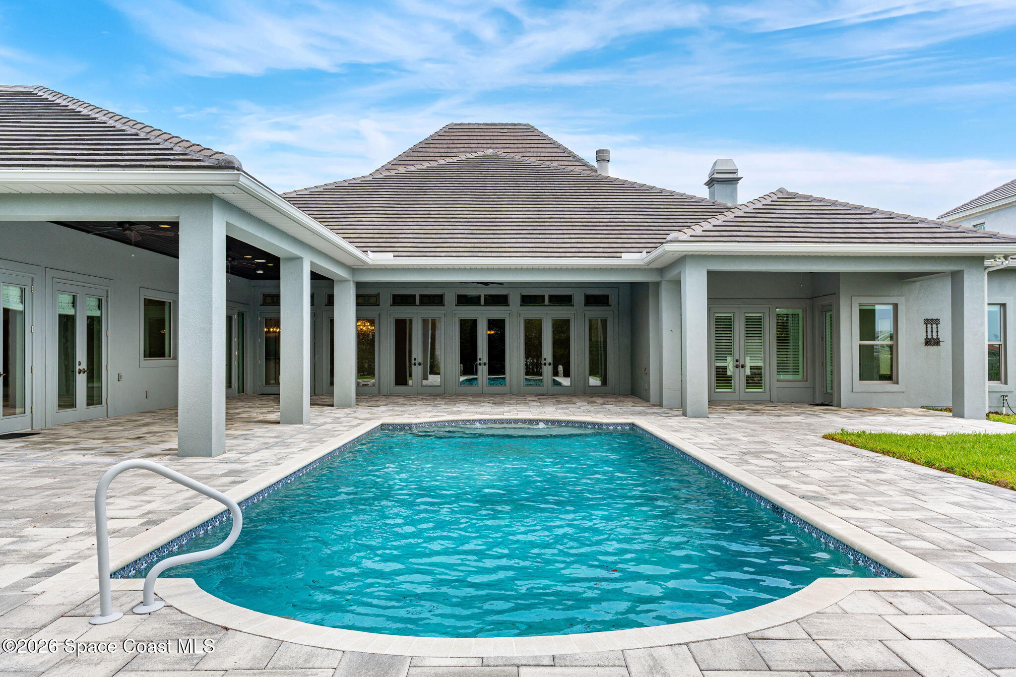 135 Lansing Island Drive