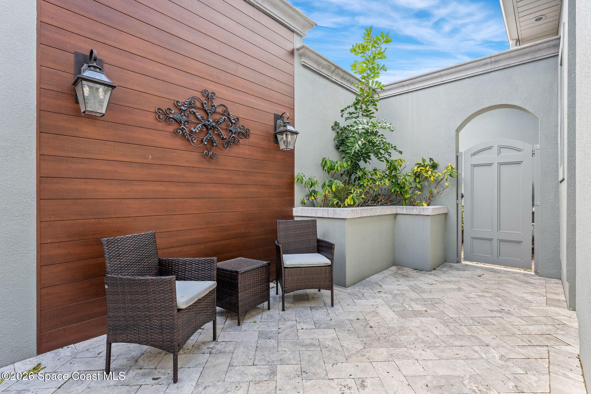 135 Lansing Island Drive