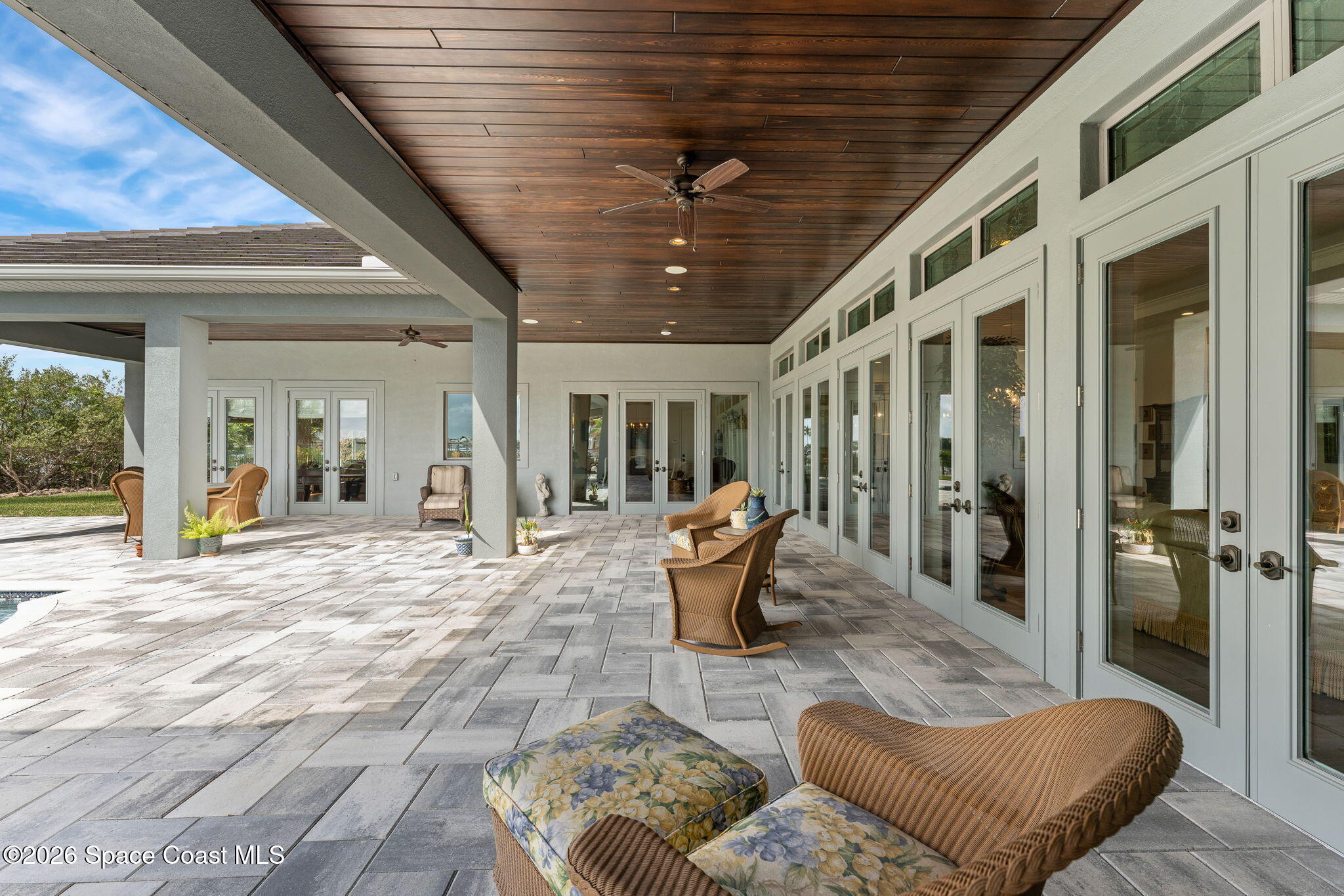 135 Lansing Island Drive