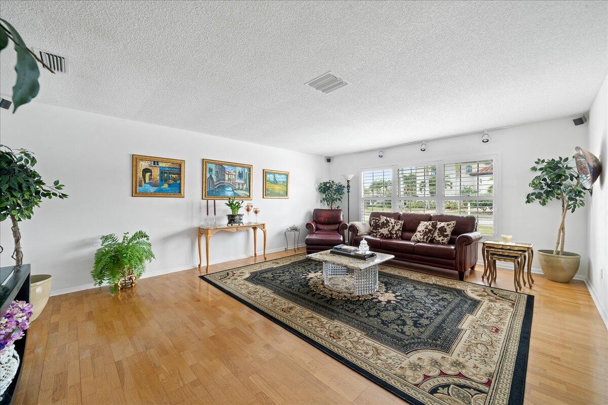 716 Malibu Lane