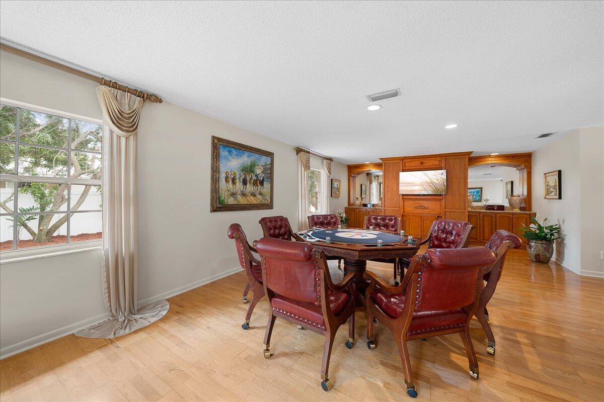 716 Malibu Lane