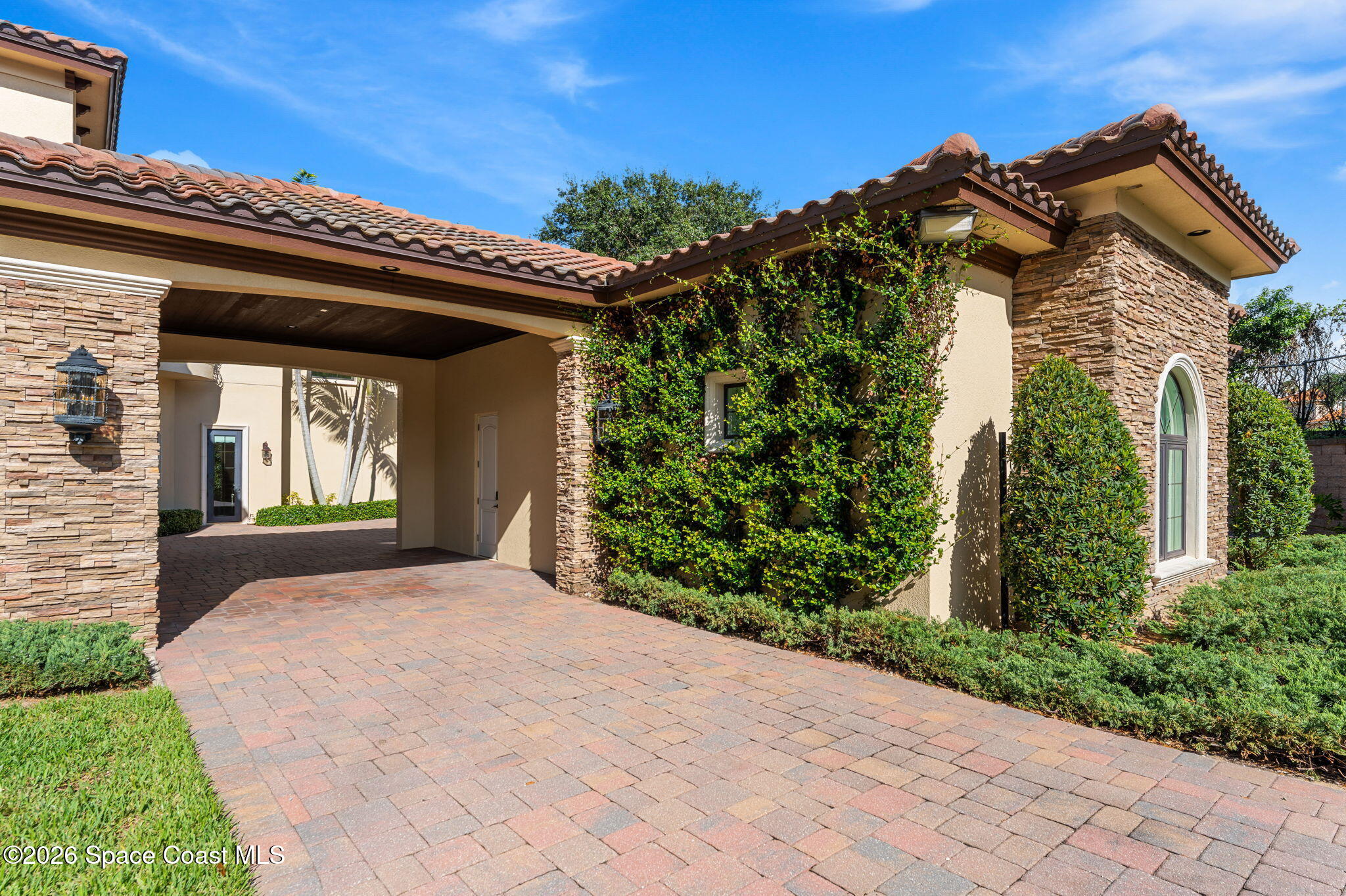 4747 S Tropical Trail