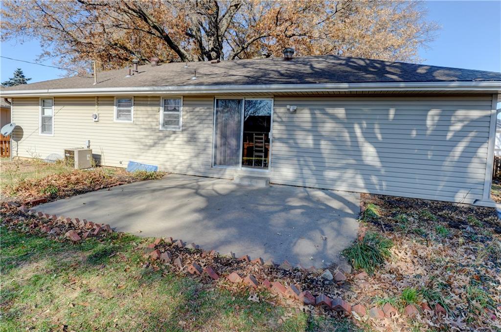 121 E Sue Lane