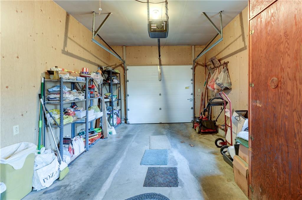 121 E Sue Lane