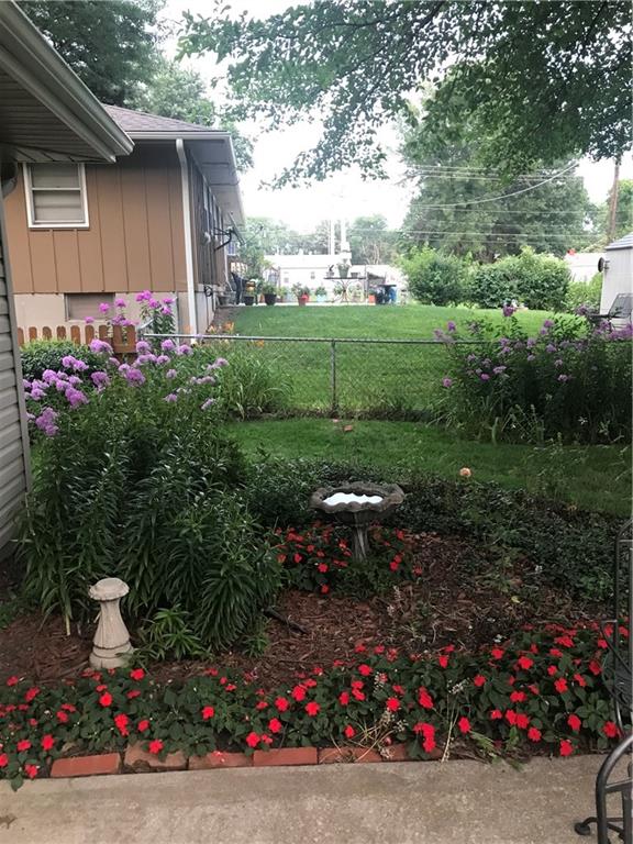 121 E Sue Lane